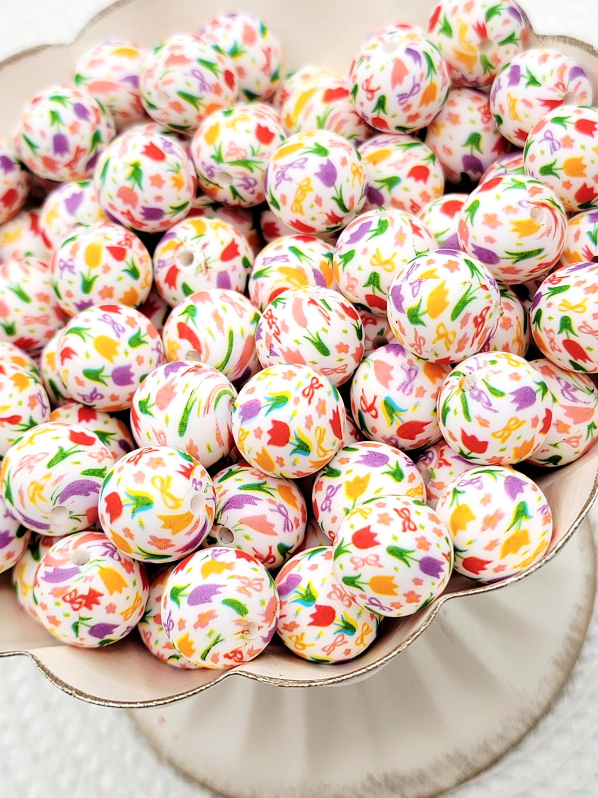 15mm Tulip Flower Print Silicone Round Beads, 15mm Round Floral Beads for Pens, Wristlets, Keychains, Jewelry and Crafts