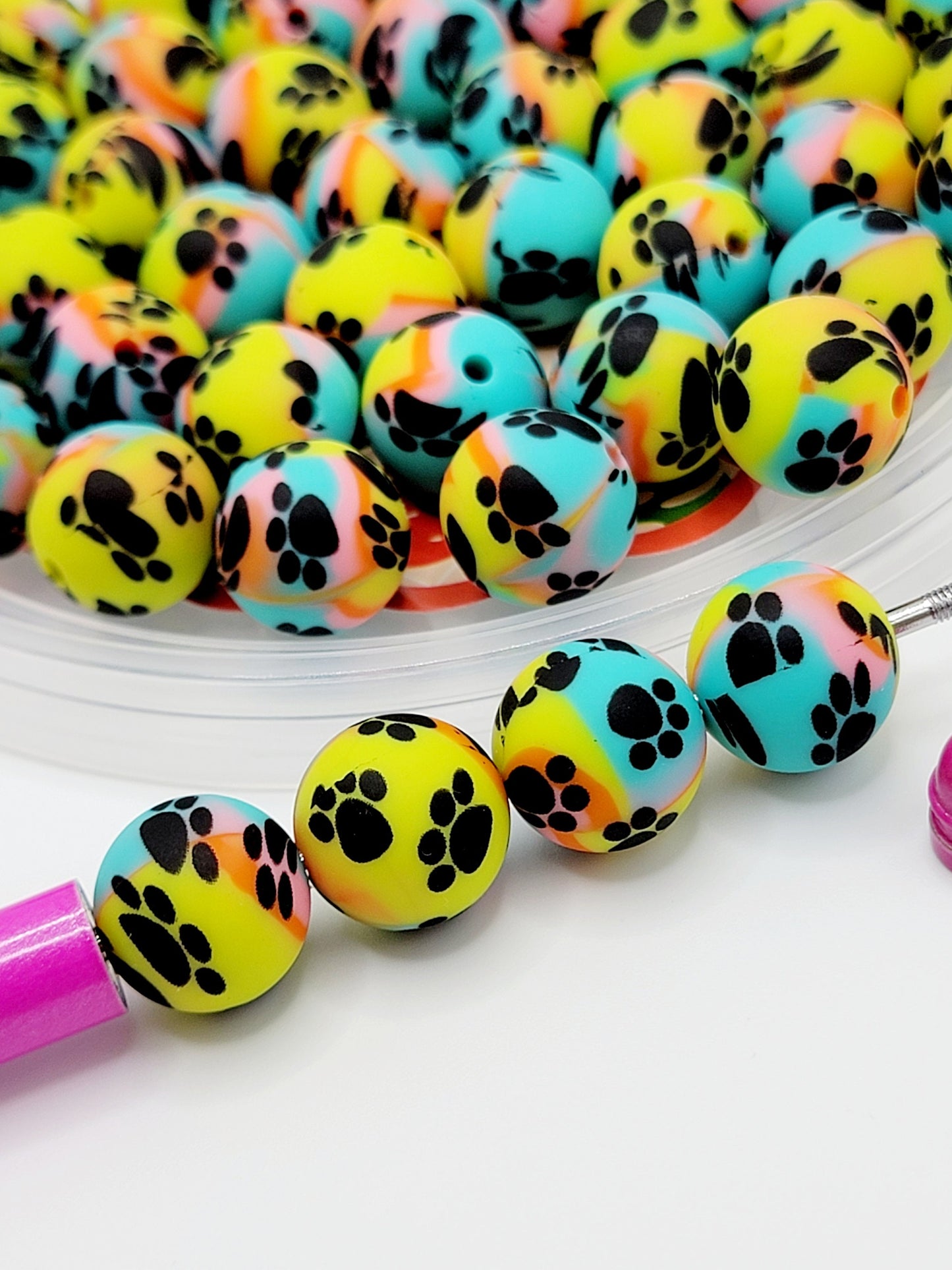 15mm Printed Rainbow Paw Print Silicone Beads – Round Pet Beads for Pens & Wristlets