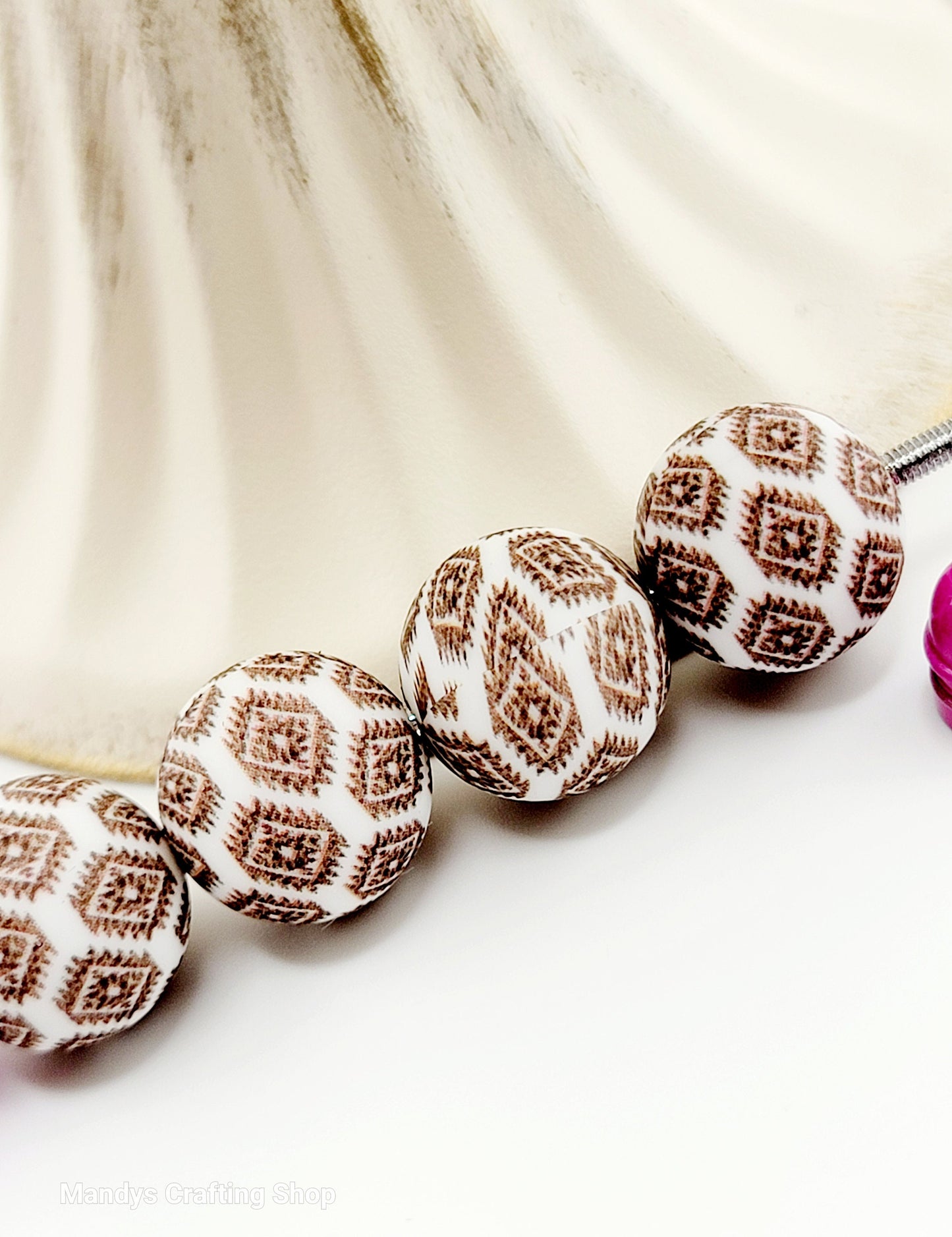 15mm Printed Brown & White Western Aztec Silicone Beads – Brown Round Printed Beads for Pens & Wristlets