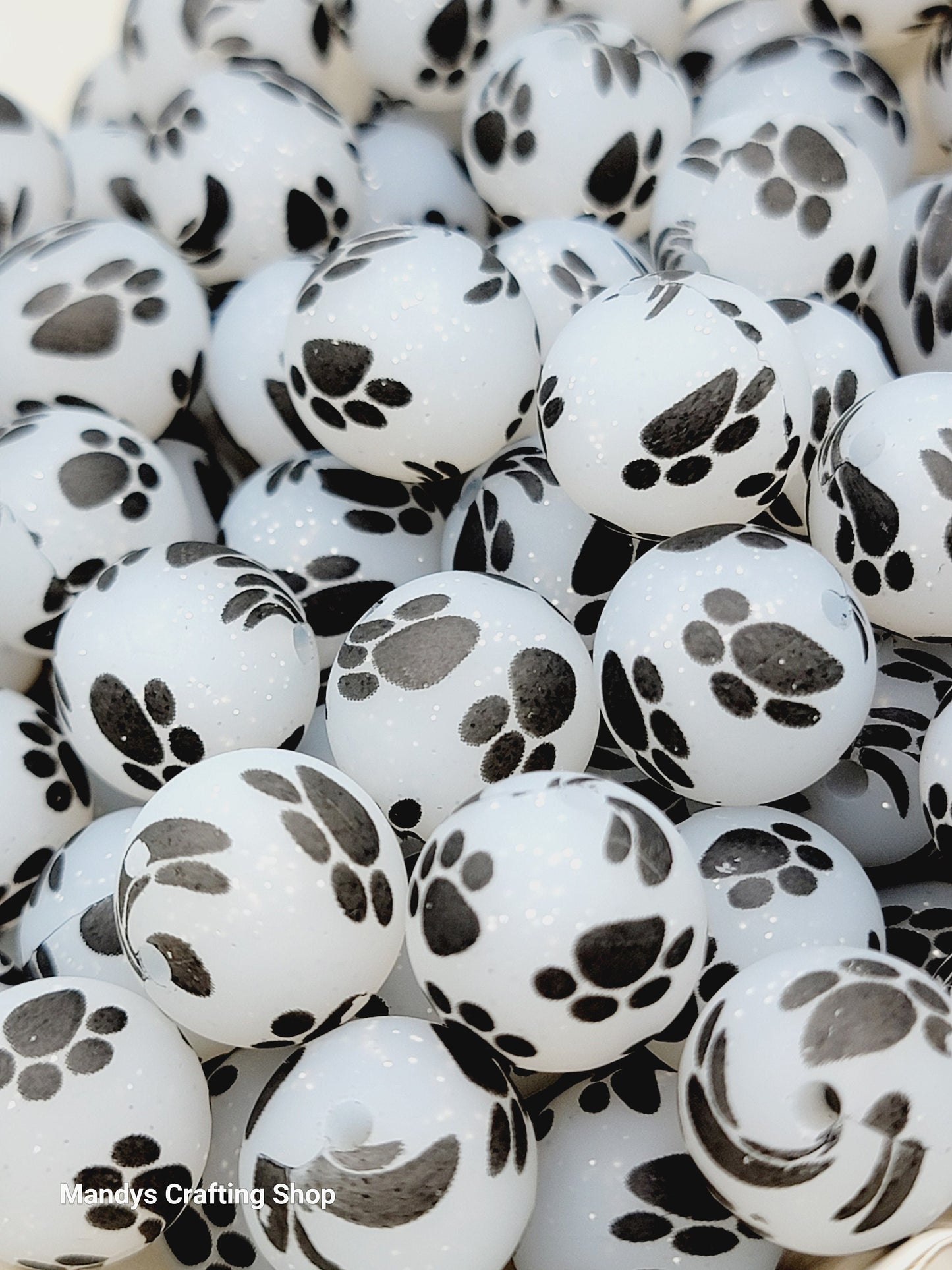 15mm Printed Clear Gray Glitter Paw Print Silicone Bead – Round Sparkle Pet Beads for Pens & Wristlets
