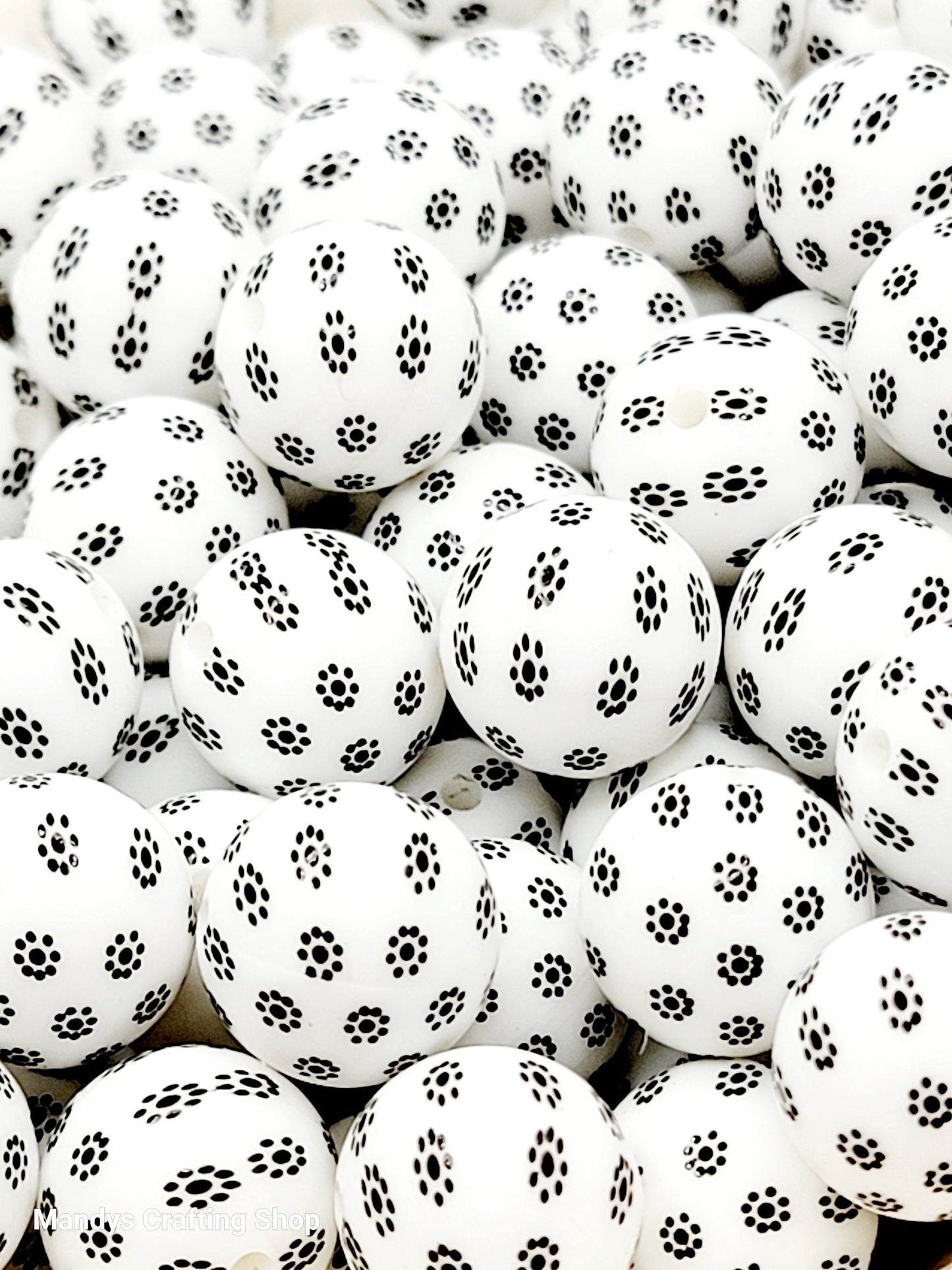 15mm Printed White & Black Daisy Floral Silicone Bead – Round Flower Beads for Pens & Wristlets