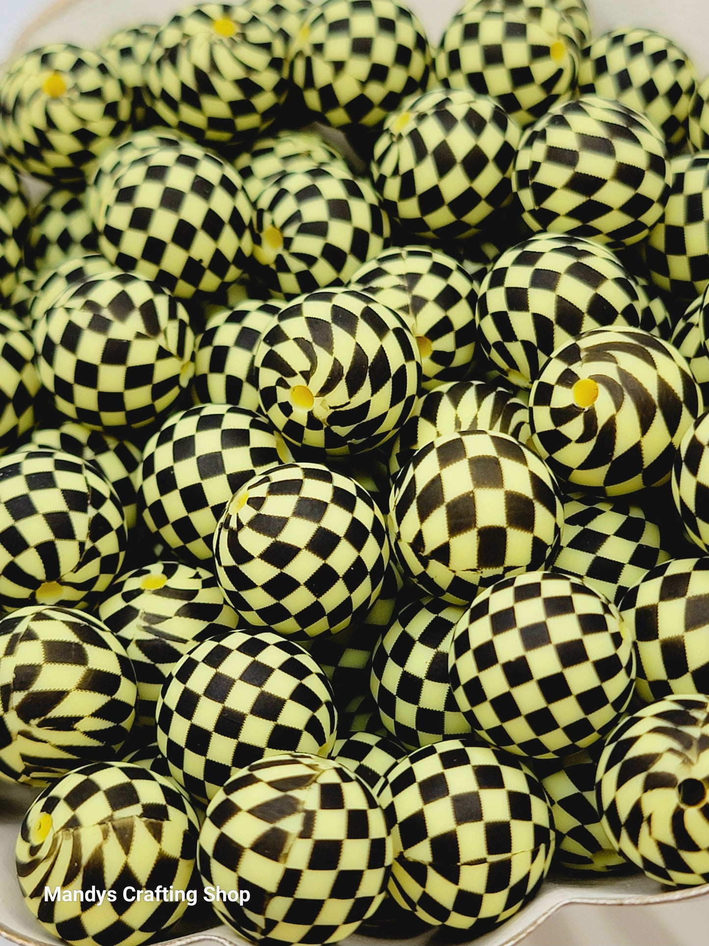 15mm Printed Light Yellow & Black Checkered Silicone Beads – Checkered Round Beads for Pens & Wristlets