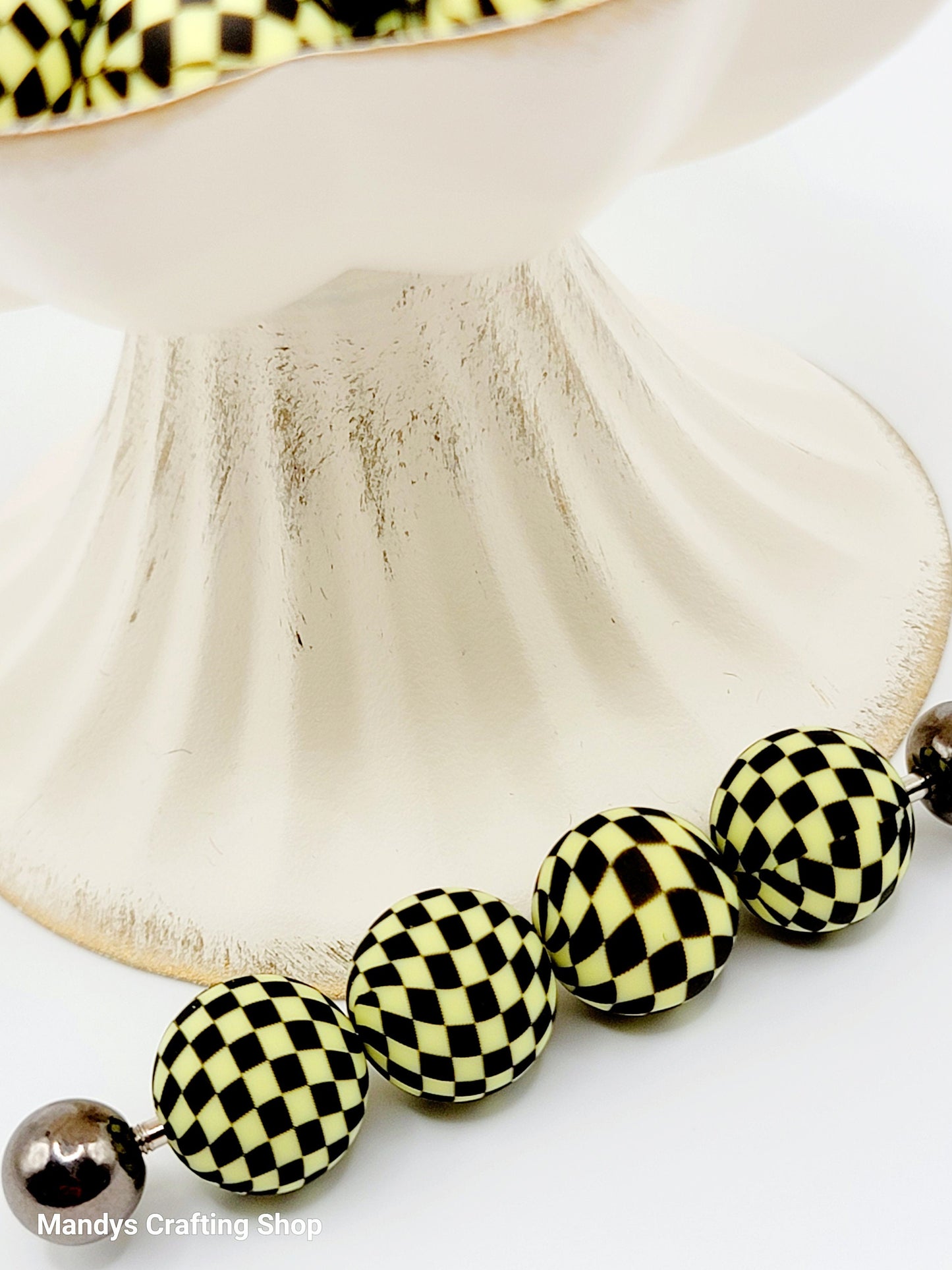 15mm Printed Light Yellow & Black Checkered Silicone Beads – Checkered Round Beads for Pens & Wristlets