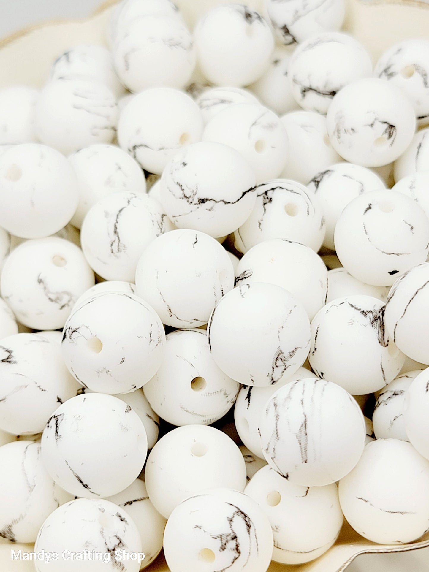 15mm Printed White & Black Marble Swirl Silicone Bead – Print Round Spacer Beads for Pens & Wristlets