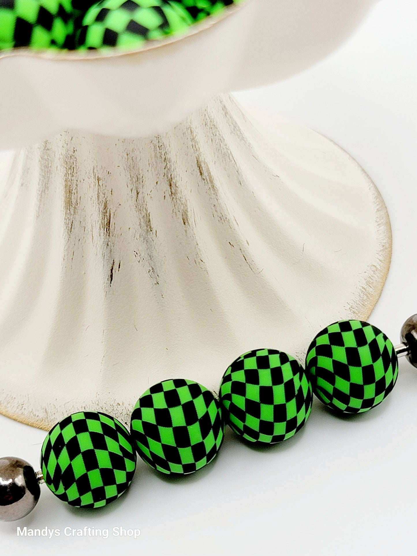 15mm Printed Green & Black Check Silicone Beads – Round Checkered Beads for Pens & Wristlets