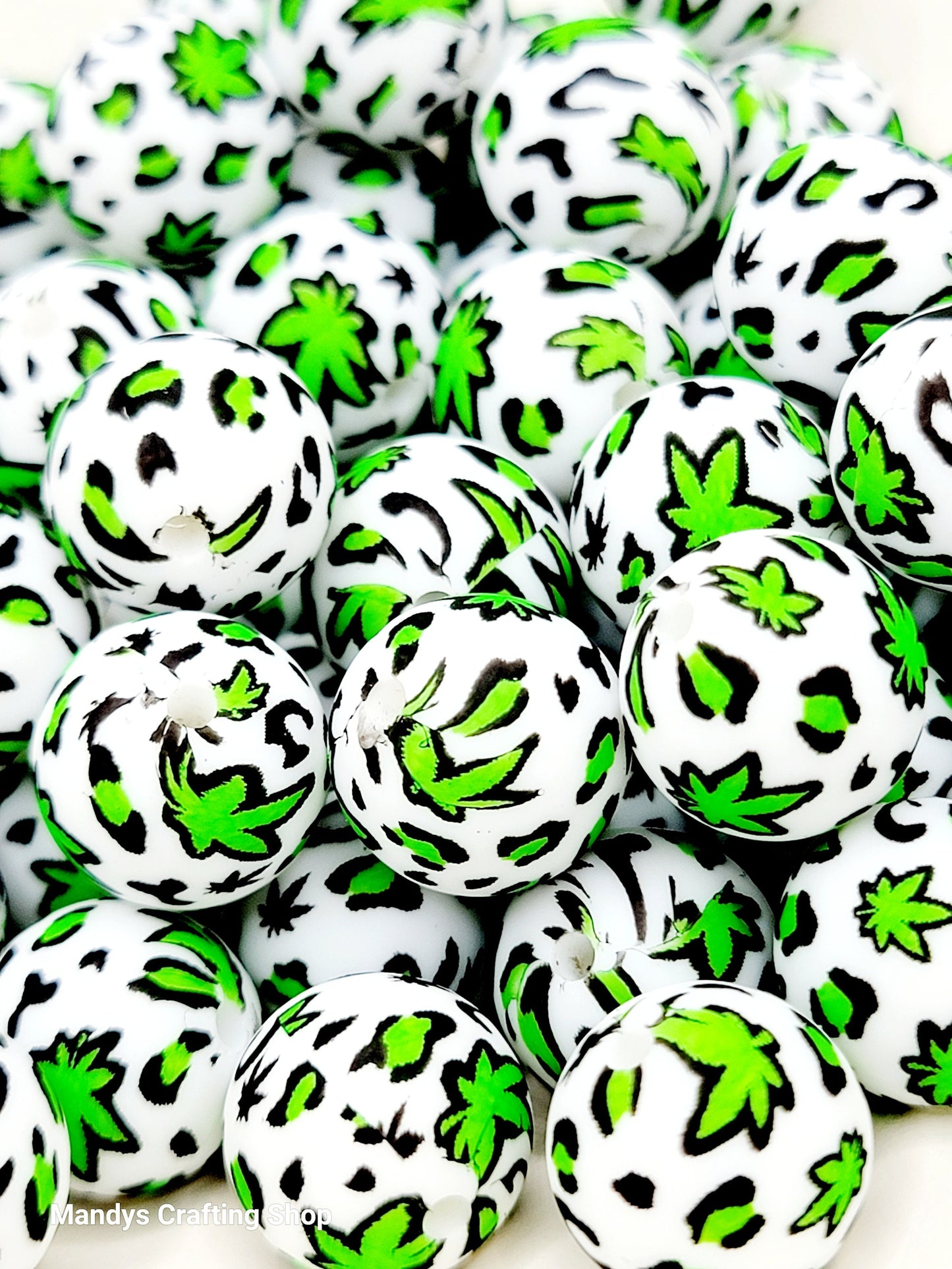 15mm Printed Cannabis Weed Leopard Leaf Print Silicone Bead – 420 Marajuana Round Beads for Pens & Wristlets