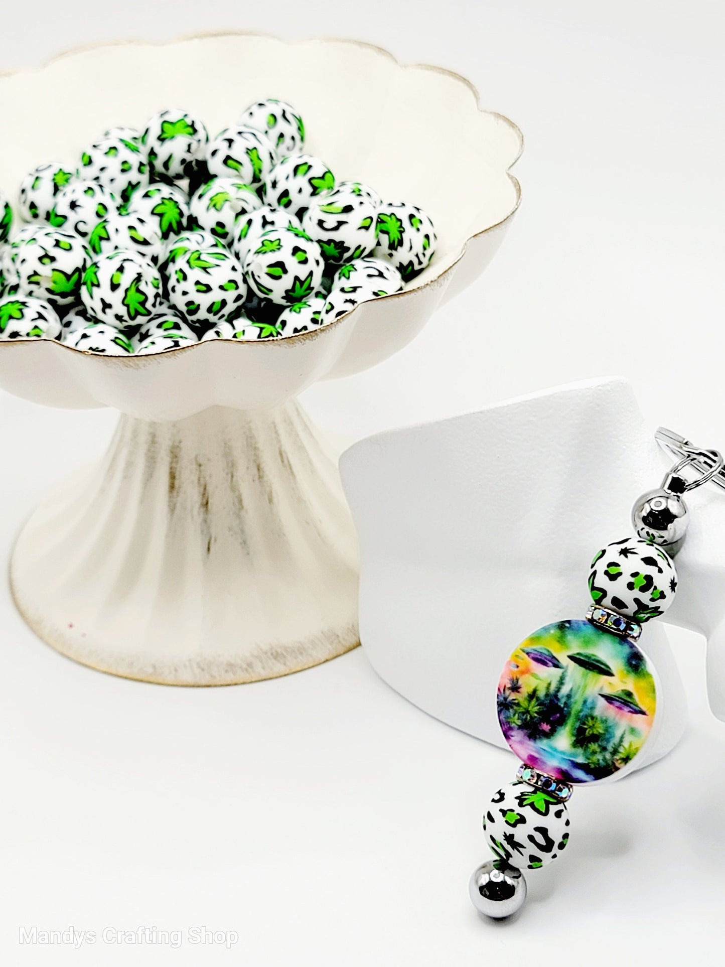 15mm Printed Cannabis Weed Leopard Leaf Print Silicone Bead – 420 Marajuana Round Beads for Pens & Wristlets