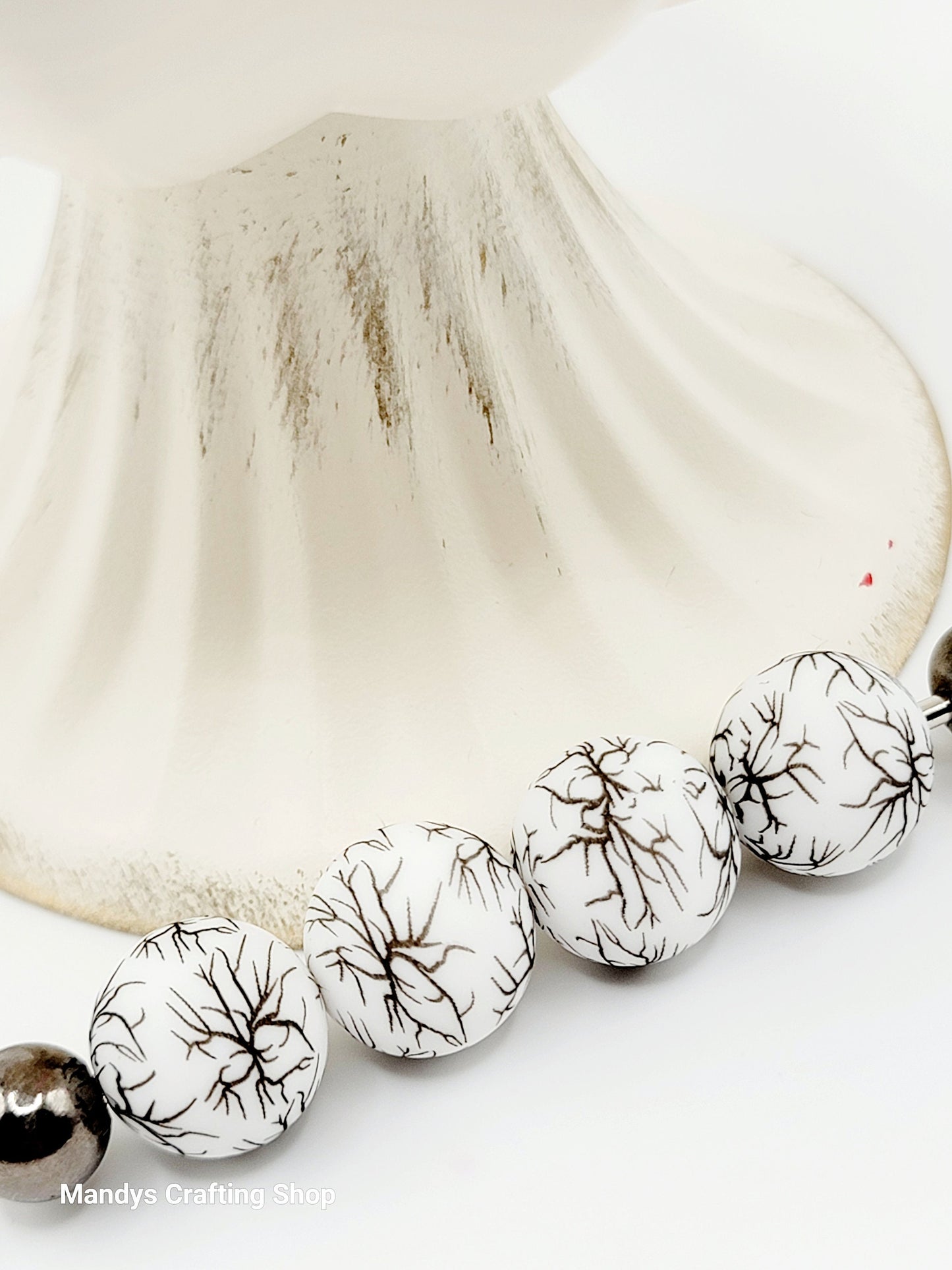 15mm Printed Black Vine Print Silicone Bead – Halloween Round Beads for Pens & Wristlets