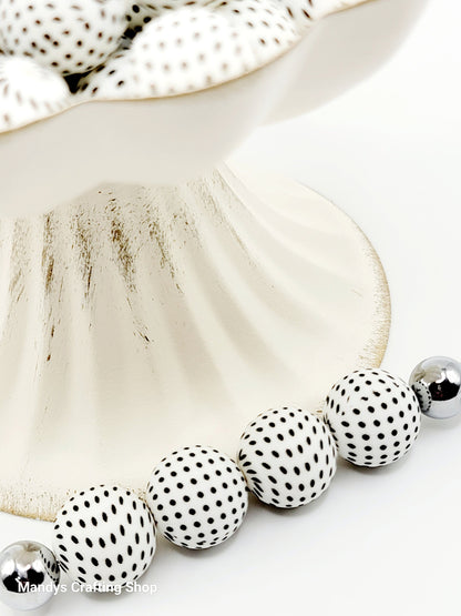 15mm Printed White & Black Polka Dot Silicone Beads – Round Beads for Pens & Wristlets