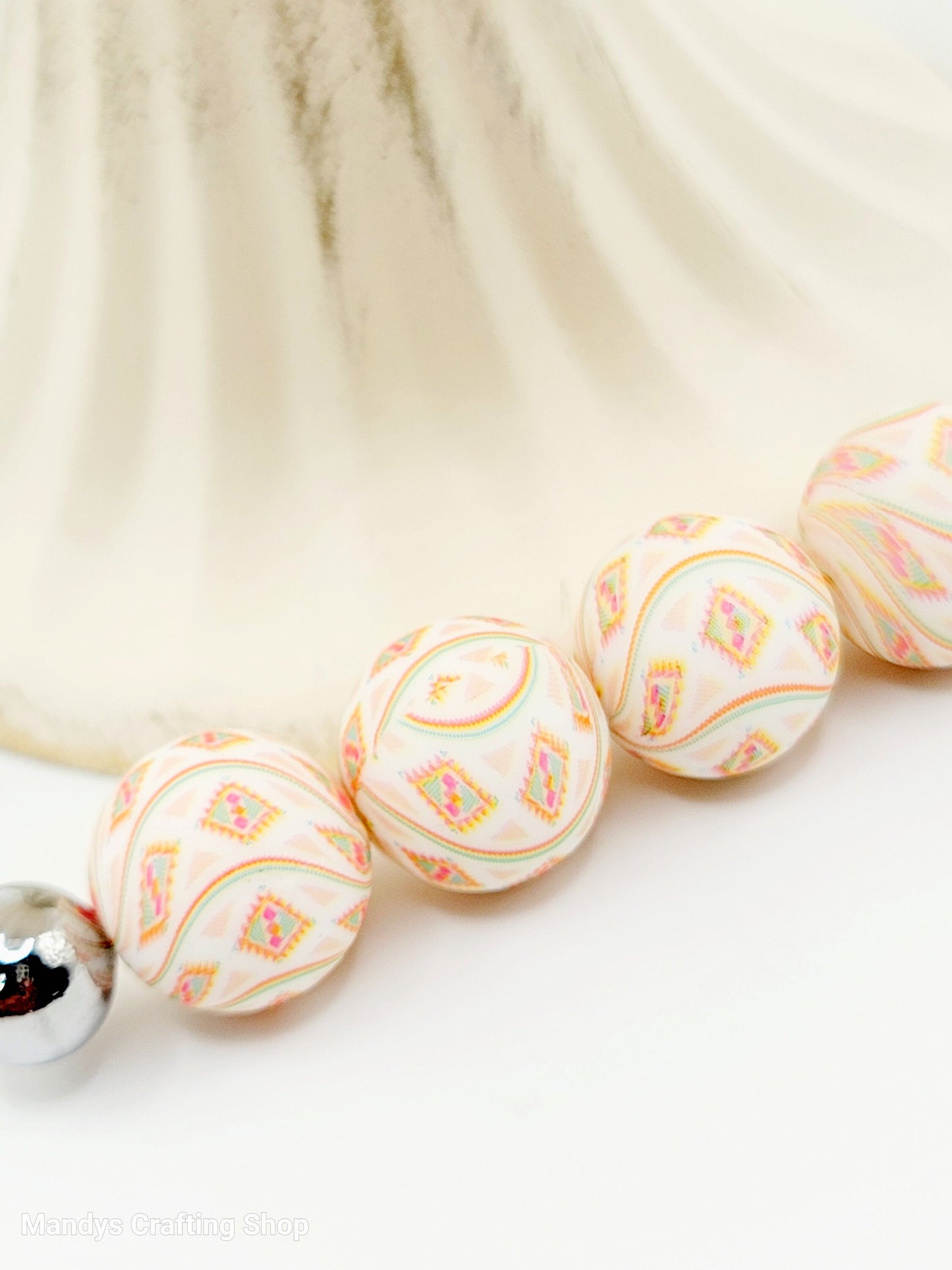 15mm Printed Cream Aztec Diamond Swirl Silicone Bead – Western Round Beads for Pens & Wristlets