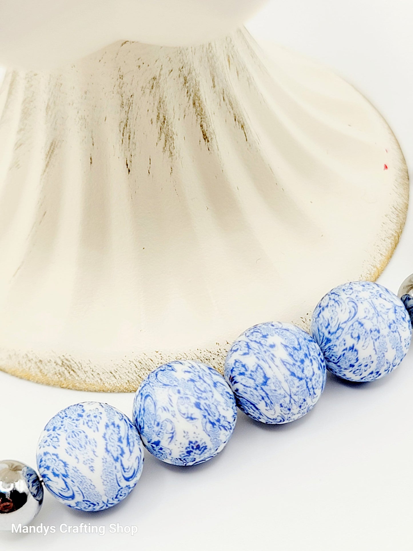 15mm Printed Blue & White Paisley Print Silicone Bead – Round Floral Beads for Pens & Wristlets