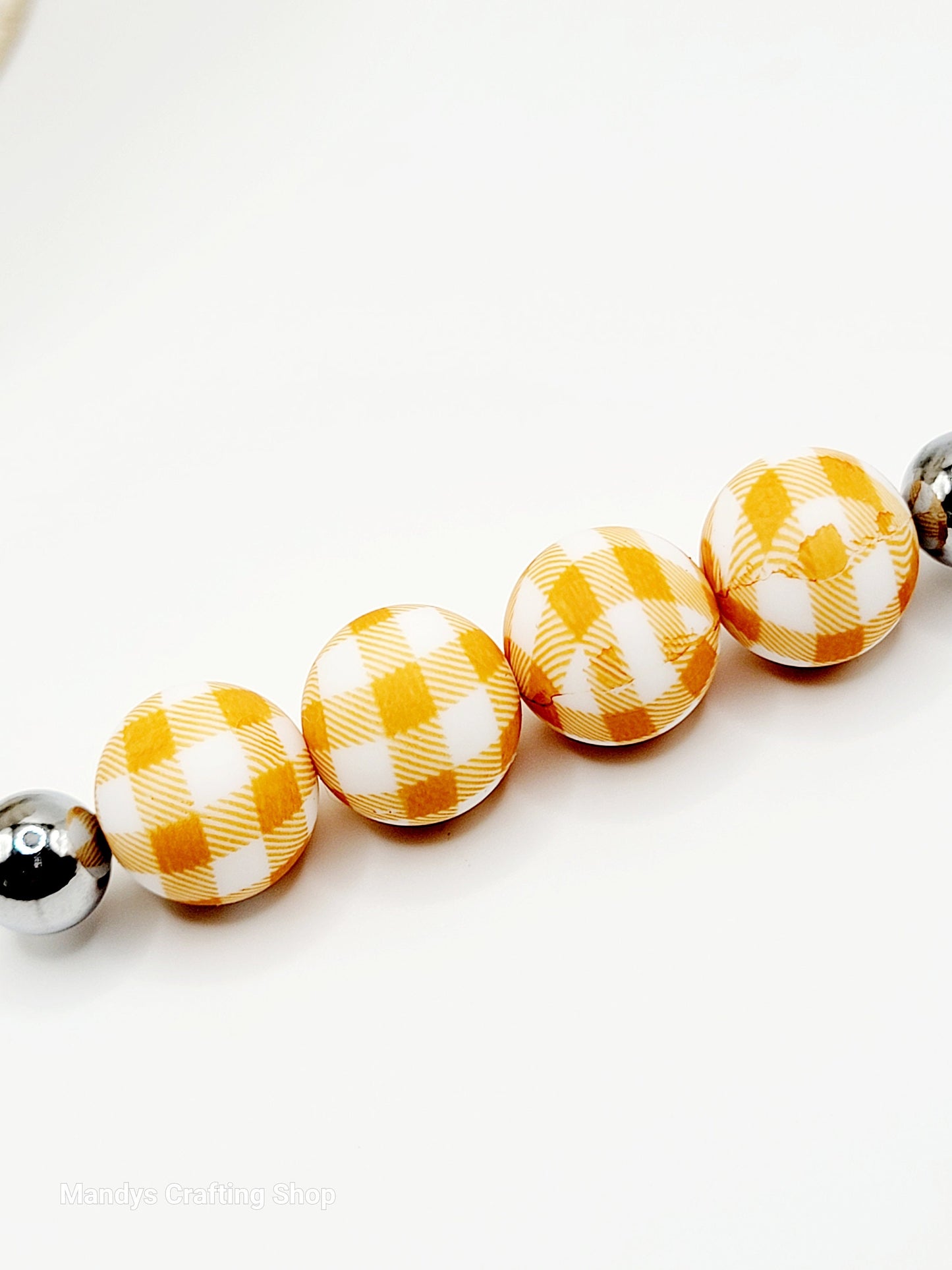 15mm Printed Light Brown Picnic Cloth Silicone Bead – Thanksgiving Round Beads for Pens & Wristlets