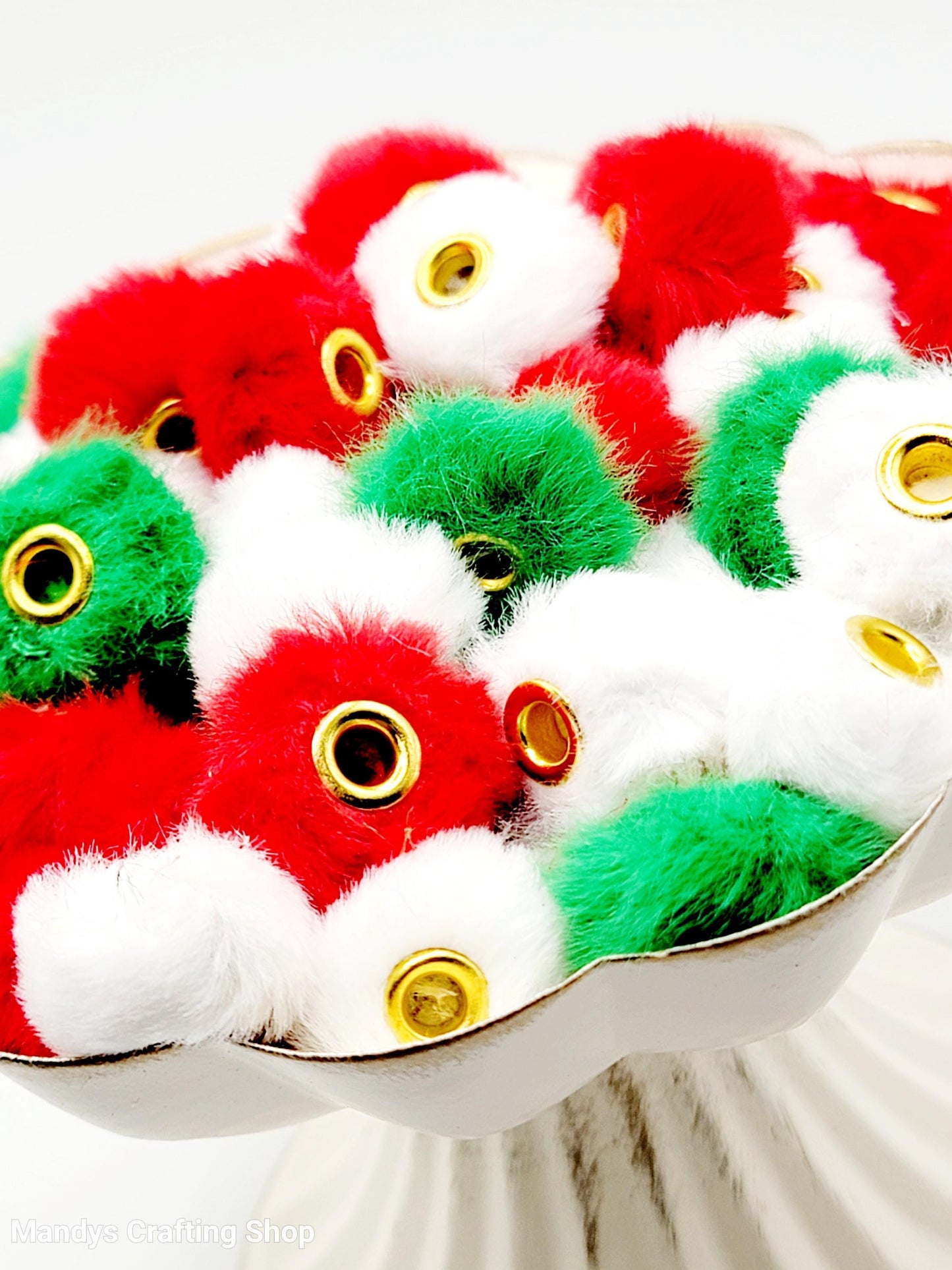 Christmas Mix Faux Fur Pom Pom Beads – Red, Green & White Fuzzy Spacer Beads for Pens & DIY Crafts (Set of 10)