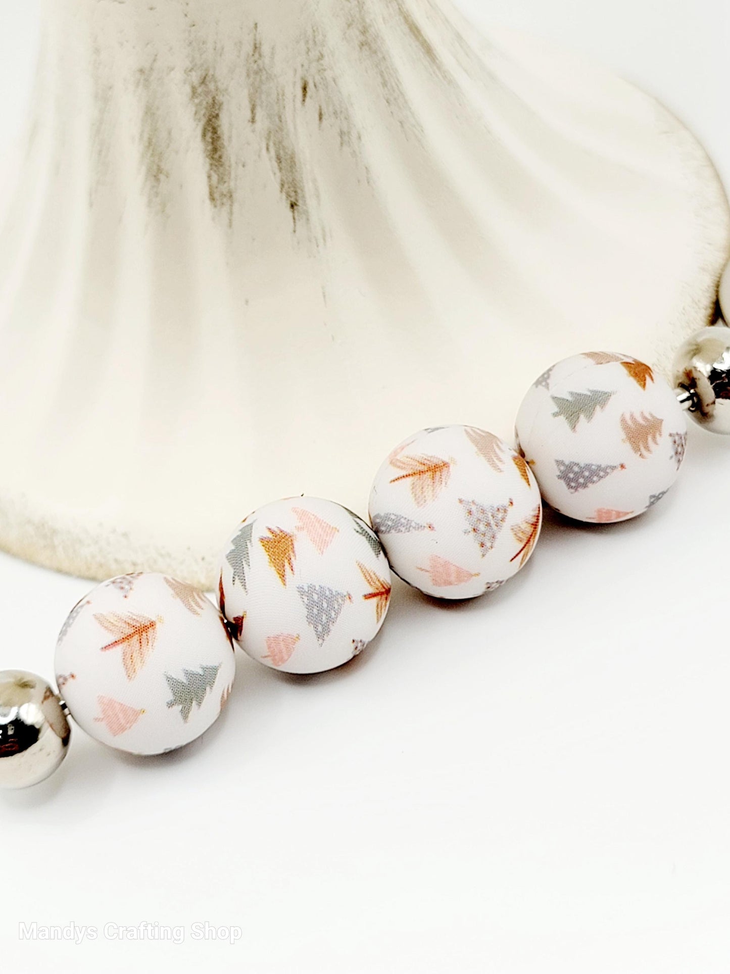 15mm Printed Bohemian Christmas Tree Silicone Beads – Round Holiday Beads for Pens & Wristlets