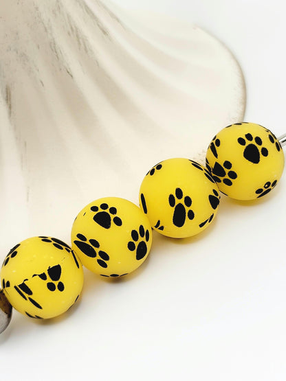 15mm Printed Yellow Glitter Paw Print Silicone Bead – Round Sparkle Pet Beads for Pens & Wristlets