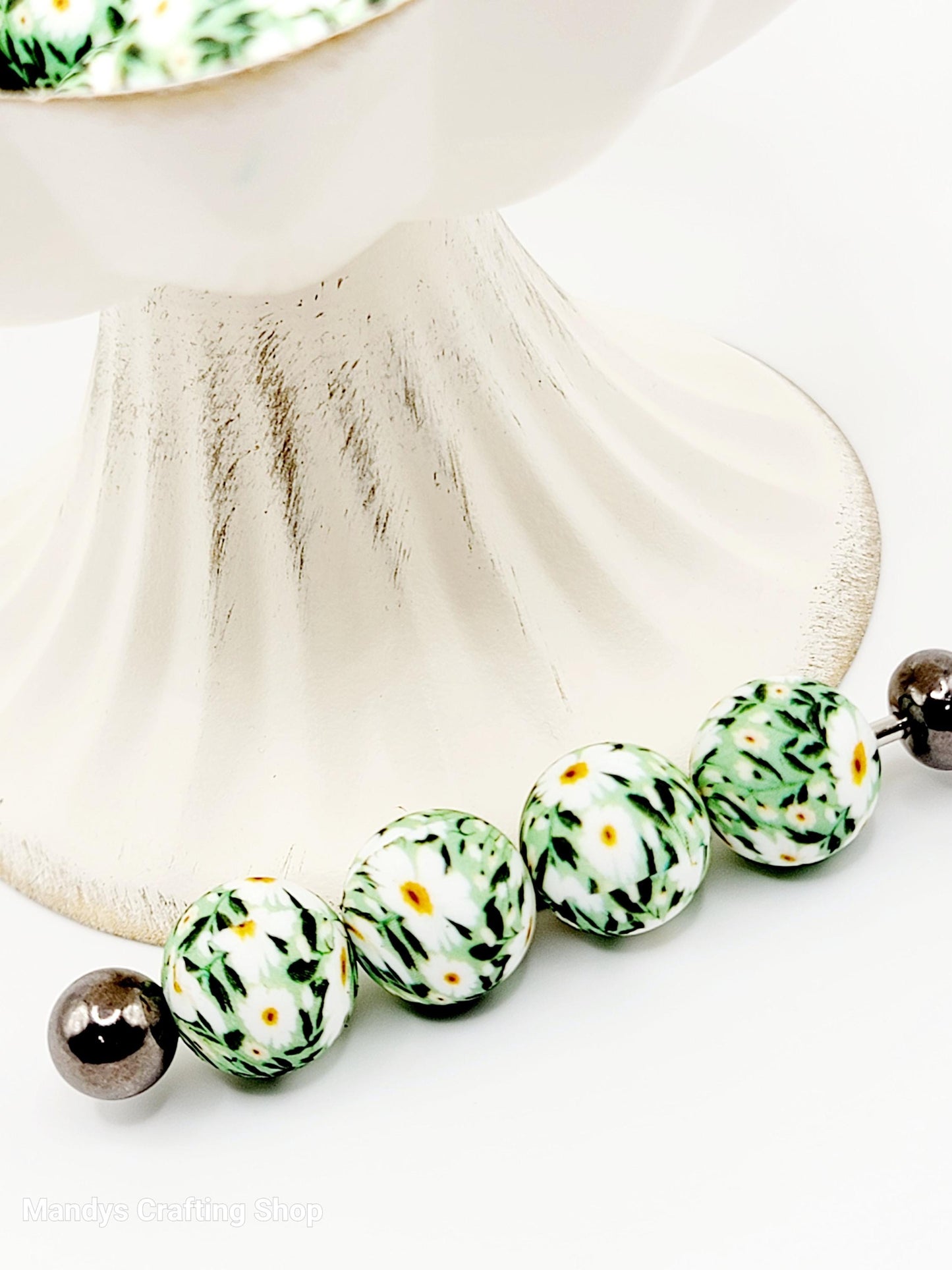 15mm Printed Green & White Floral Print Silicone Bead – Floral Round Beads for Pens & Wristlets