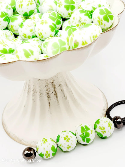 15mm Printed St. Patrick’s Day Shamrock Silicone Bead – Green Clover Round Beads for Wristlets & Pens