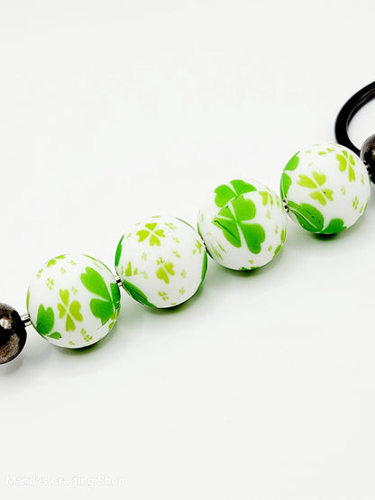 15mm Printed St. Patrick’s Day Shamrock Silicone Bead – Green Clover Round Beads for Wristlets & Pens