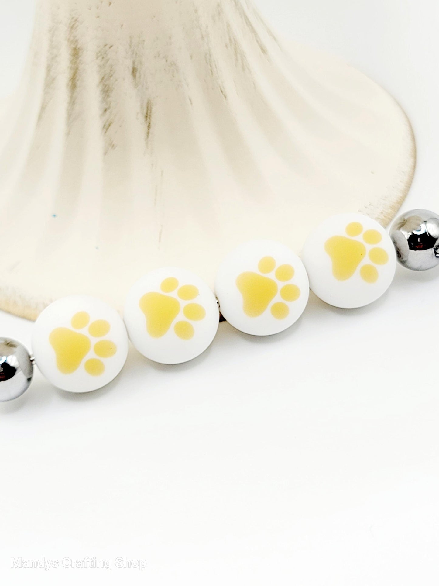 15mm Printed White & Khaki Beige Paw Print Silicone Beads – Pet Paw Print Theme Beads for Pens & Wristlets