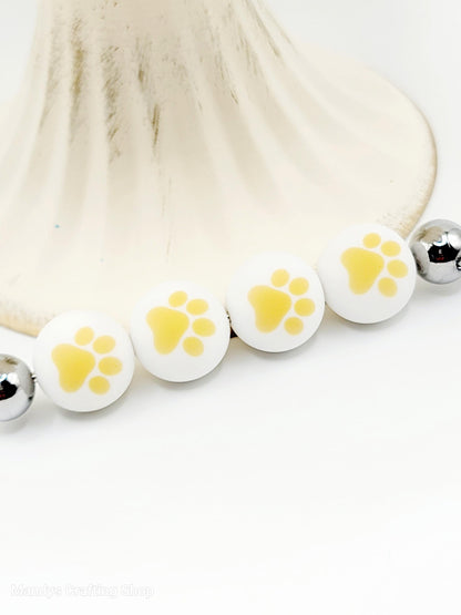 15mm Printed White & Khaki Beige Paw Print Silicone Beads – Pet Paw Print Theme Beads for Pens & Wristlets
