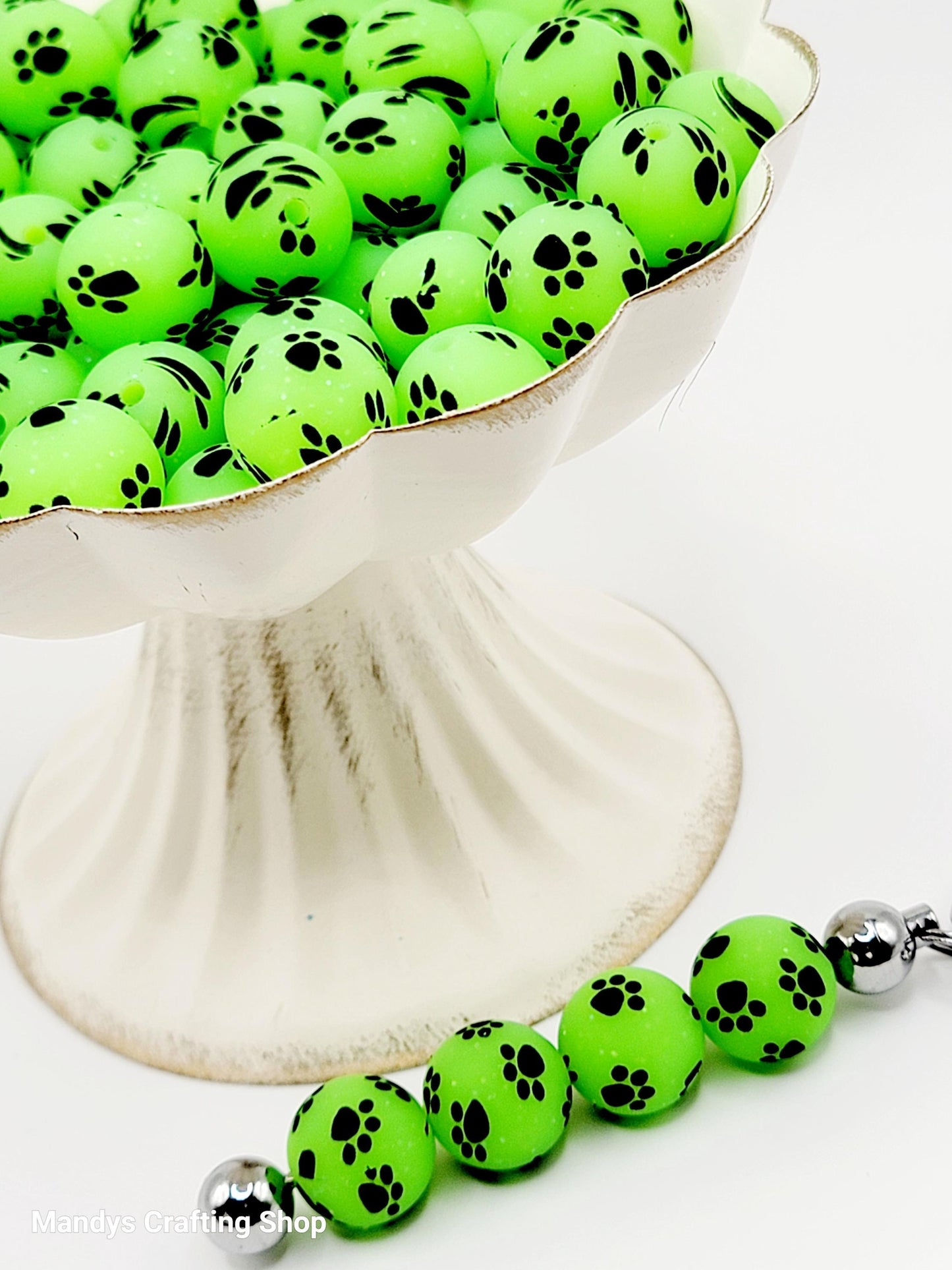 15mm Printed Green Glitter Paw Print Silicone Bead – Round Pet Beads for Pens & Wristlets