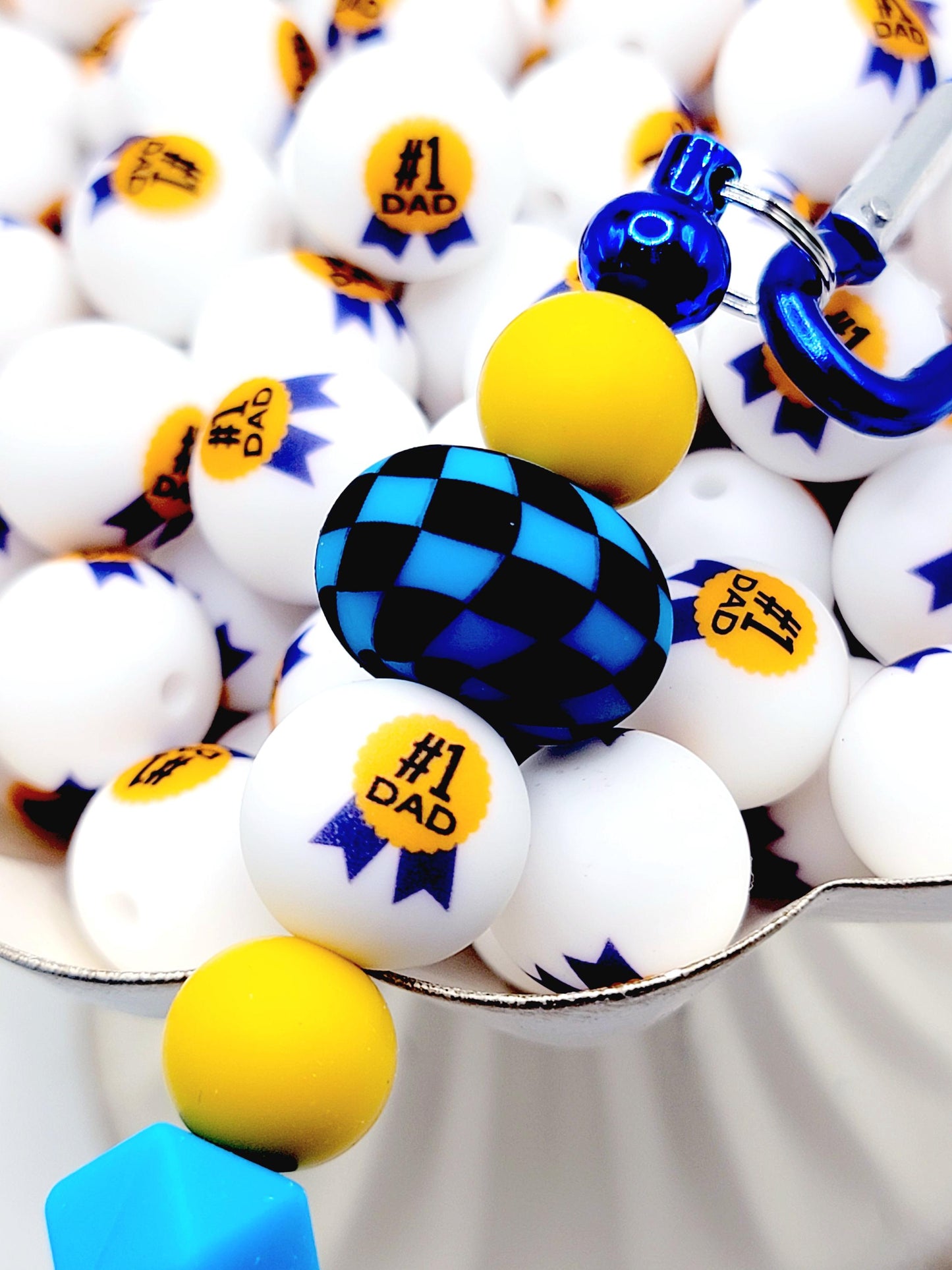 15mm Printed #1 Dad Printed Silicone Bead – Father’s Day Round Beads for Pens & Wristlets