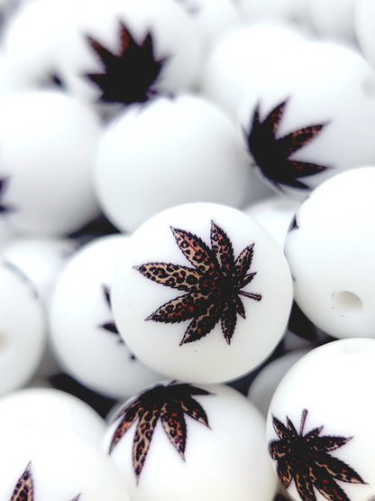 15mm Printed Weed Leaf Leopard Silicone Bead – 420 Cannabis Round Beads for Pens & Wristlets