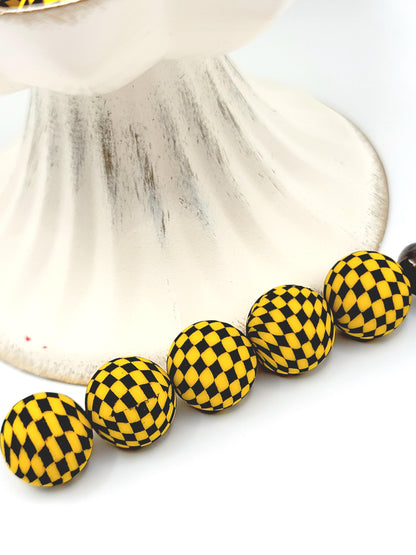 15mm Printed Gold Yellow & Black Check Printed Silicone Beads – Checkered Round Beads for Pens & Wristlets