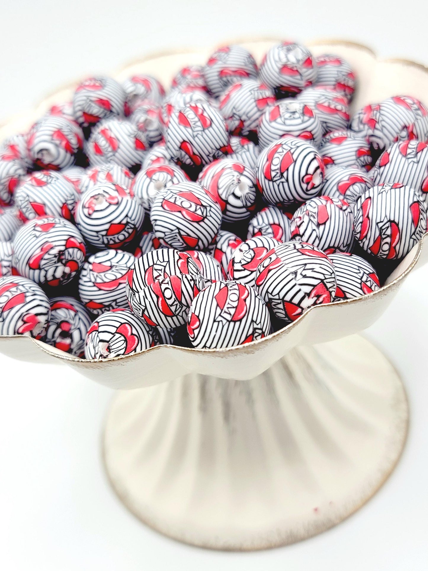 15mm Printed Mom Tattoo Heart Silicone Bead – Mom Theme Round Spacer Beads for Pens & Wristlets