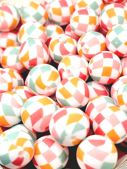15mm Printed Sunset Diamond Checkered Silicone Bead – Checkered Pattern Round Spacer Beads for Pens & Wristlets