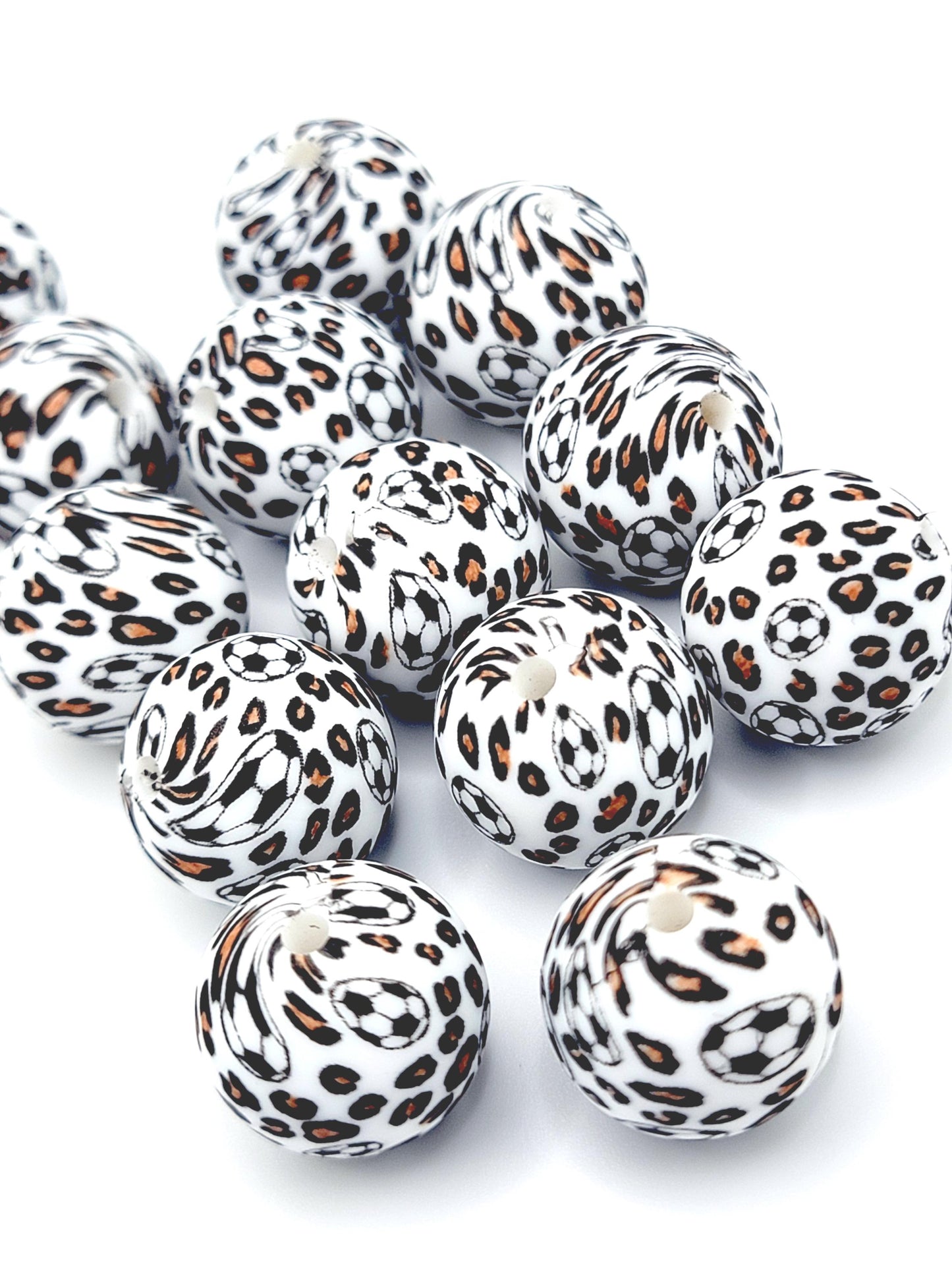 15mm Printed Soccer Ball Leopard Print Silicone Bead – Sports Theme Round Spacer Beads for Pens & Wristlets