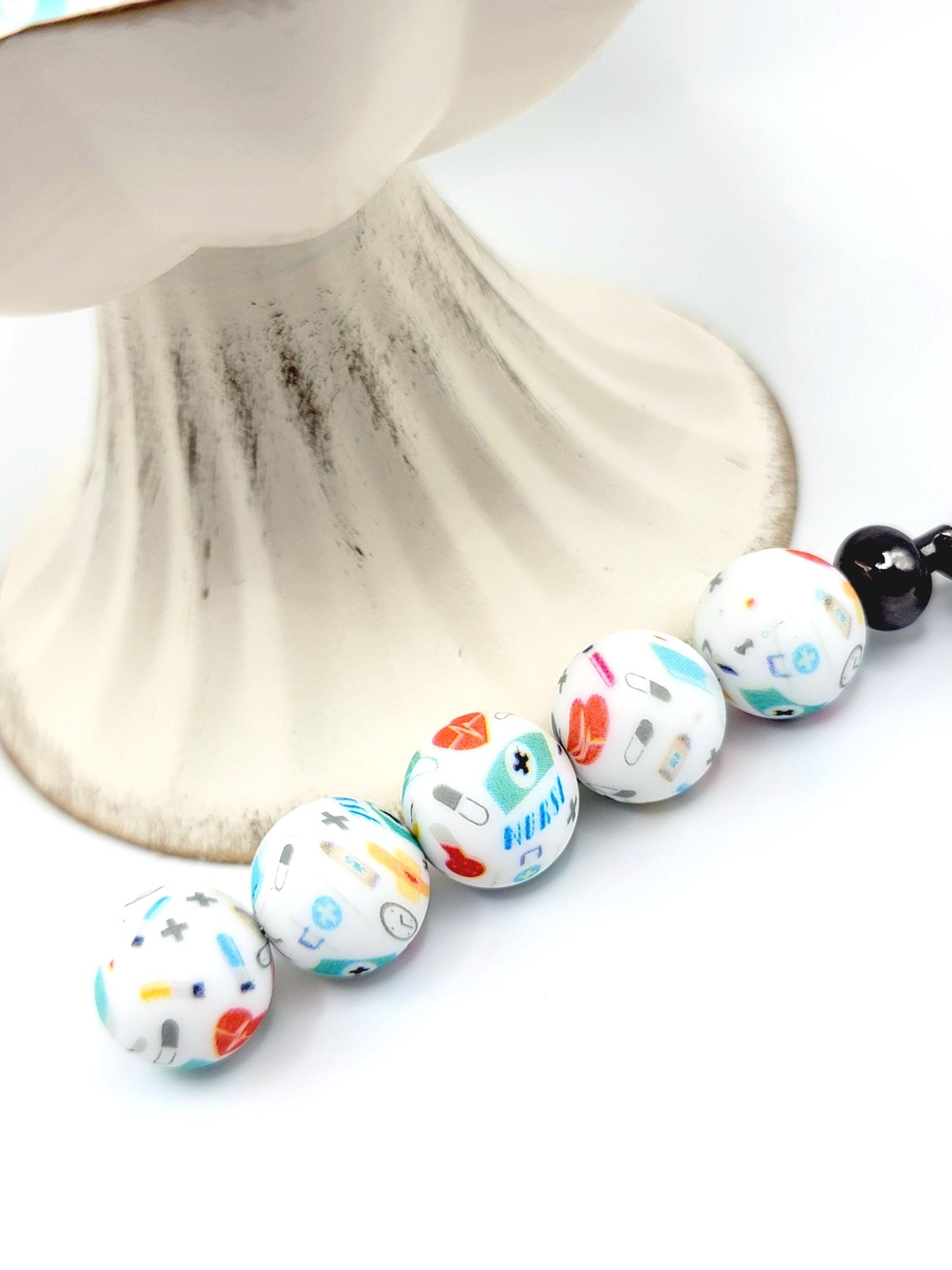 15mm Printed RN Nurse Beads (White) - Nurse Medical Theme Silicone Round Spacer Bead for Pens & Wristlets