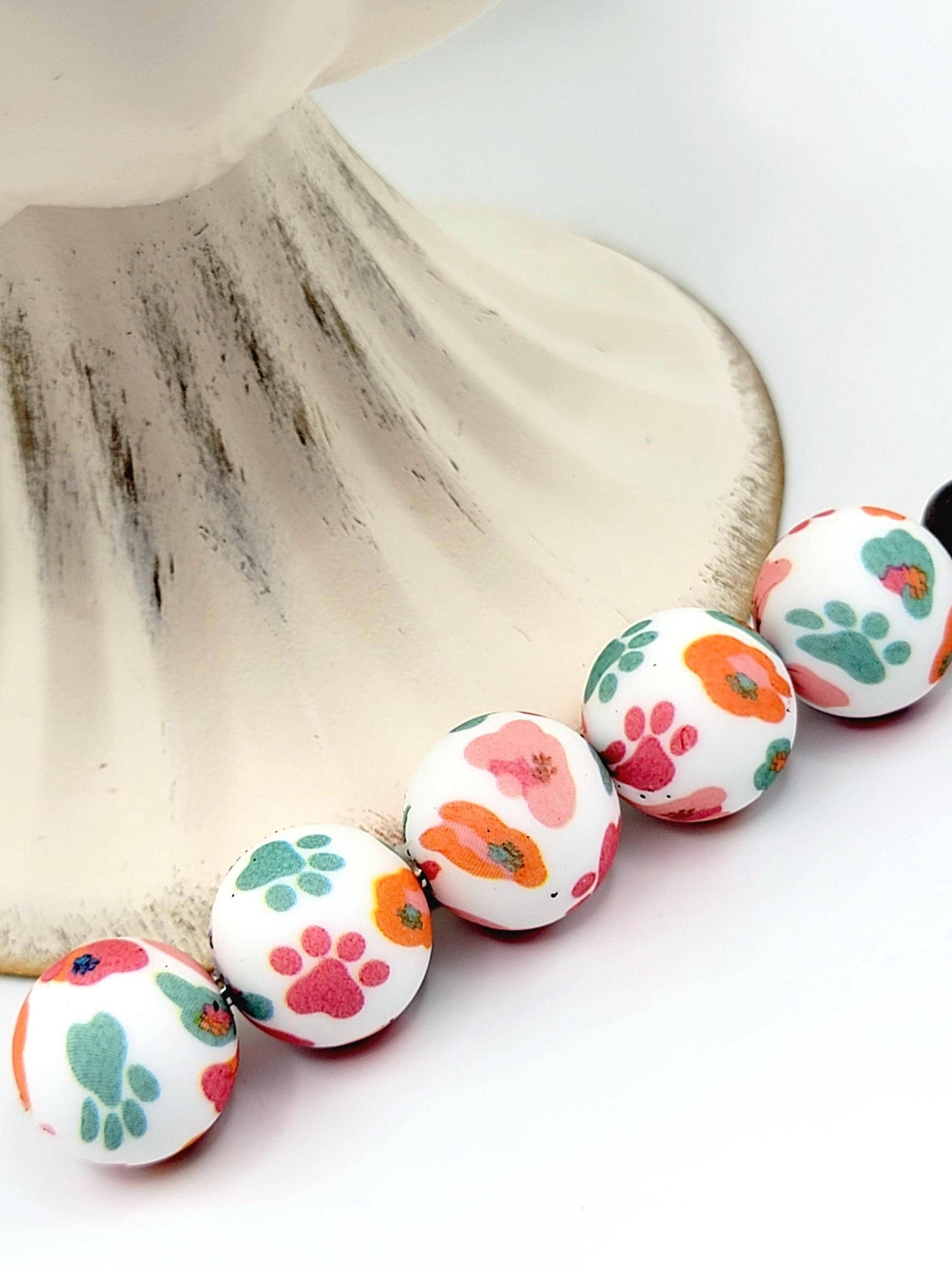 15mm Printed Sunset Dog Paw Print Silicone Bead – Round Pet Beads for Pens & Wristlets