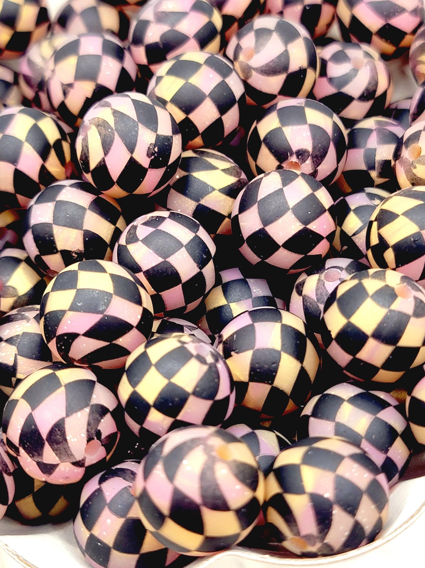 15mm Printed Sunset Glitter Black Check Silicone Bead – Checkered Round Beads for Pens & Wristlets