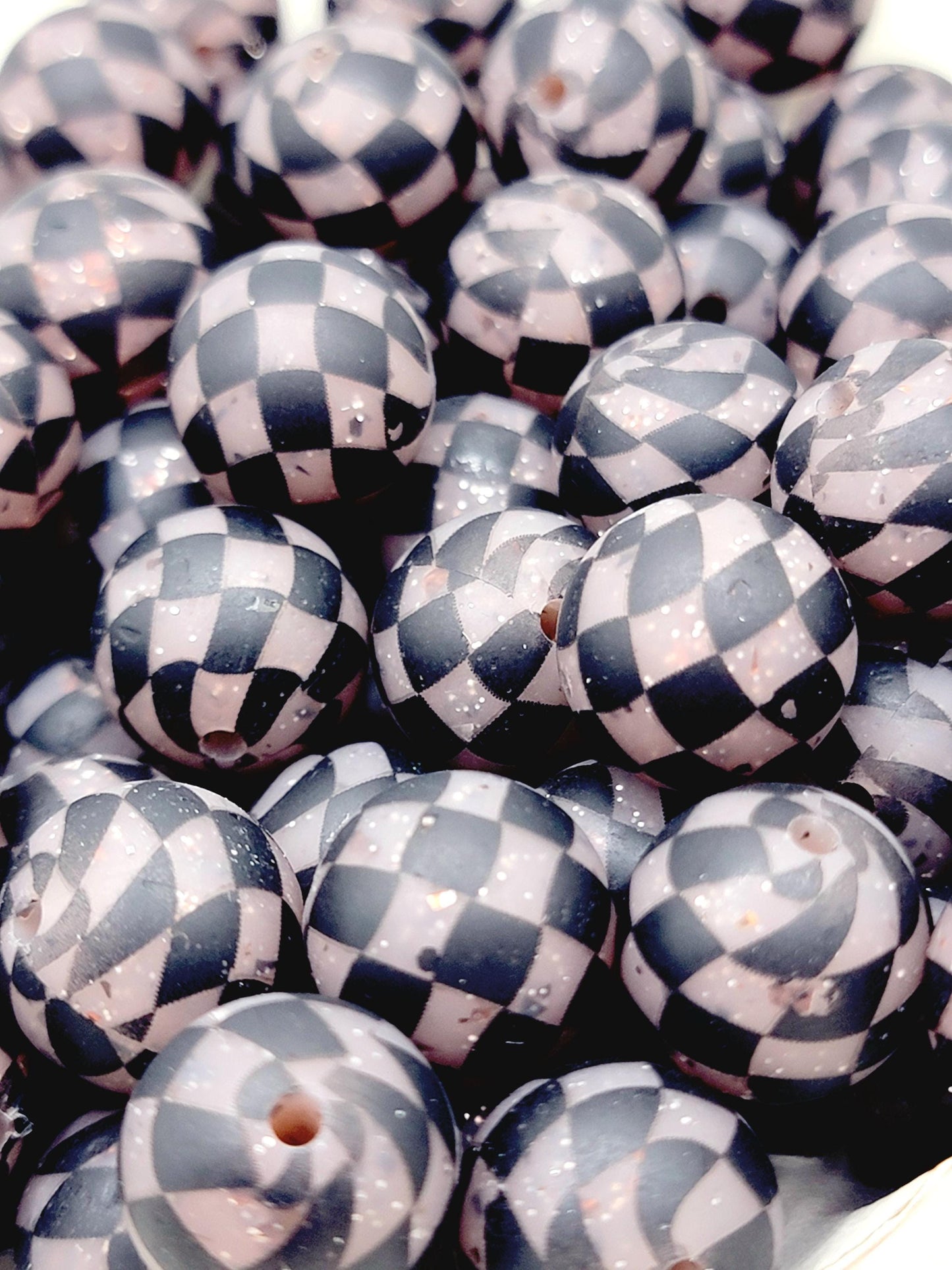 15mm Printed Brown Glitter Black Checkered Bead – Checkered Silicone Round Spacer Beads for Pens & Wristlets