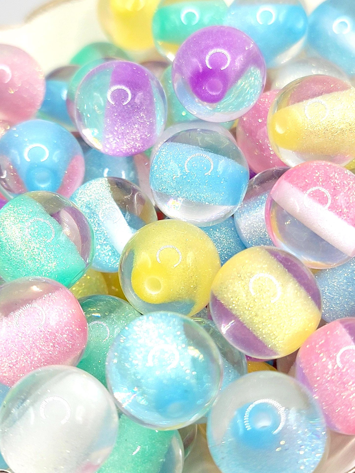 16mm Luminous Glitter Sugar Acrylic Beads (Set 0f 10) – Sparkle Translucent Mix
