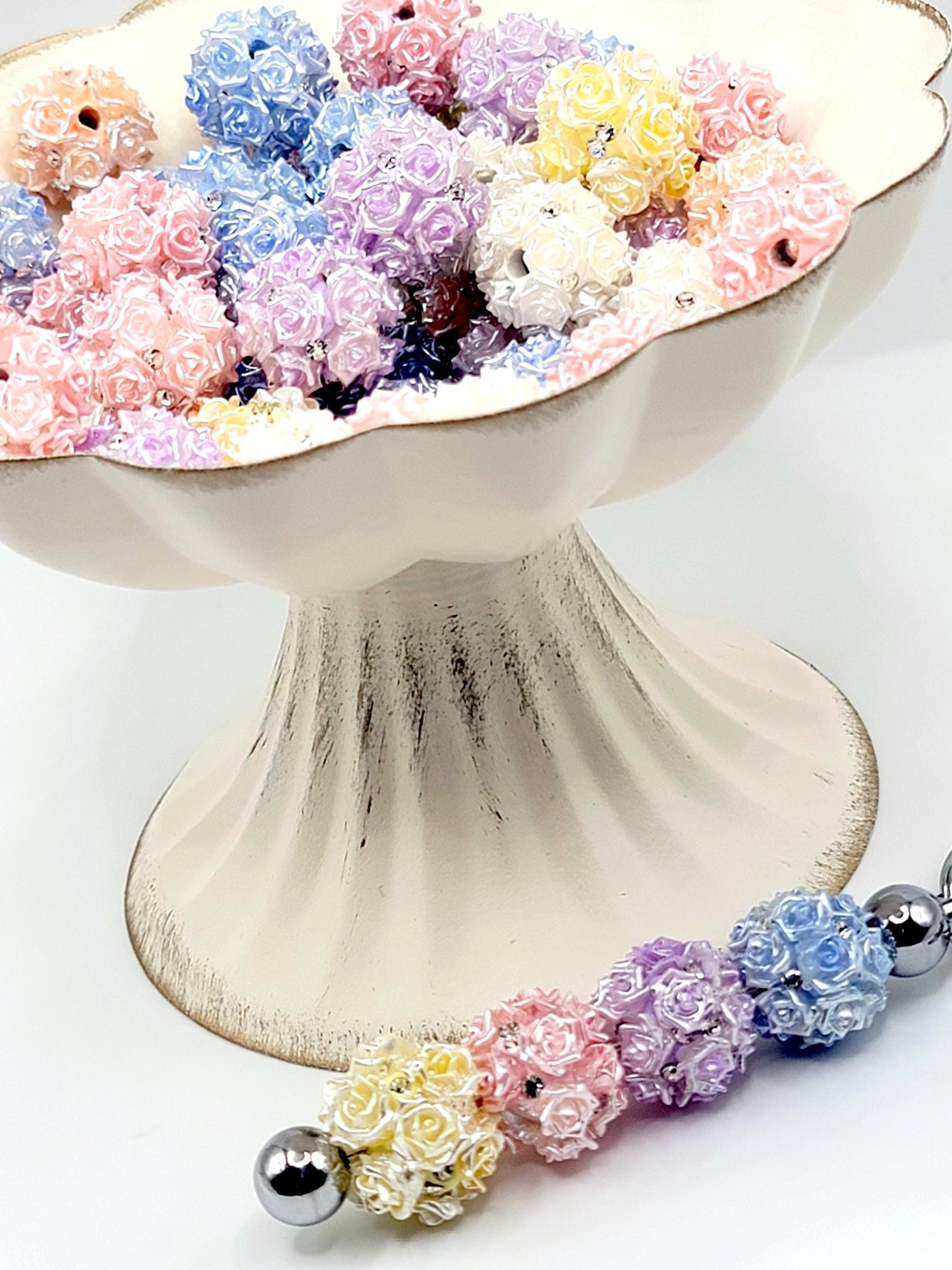Mini Rose Flower Beads (Set of 5) – Fancy Pearl Finish Acrylic Beads