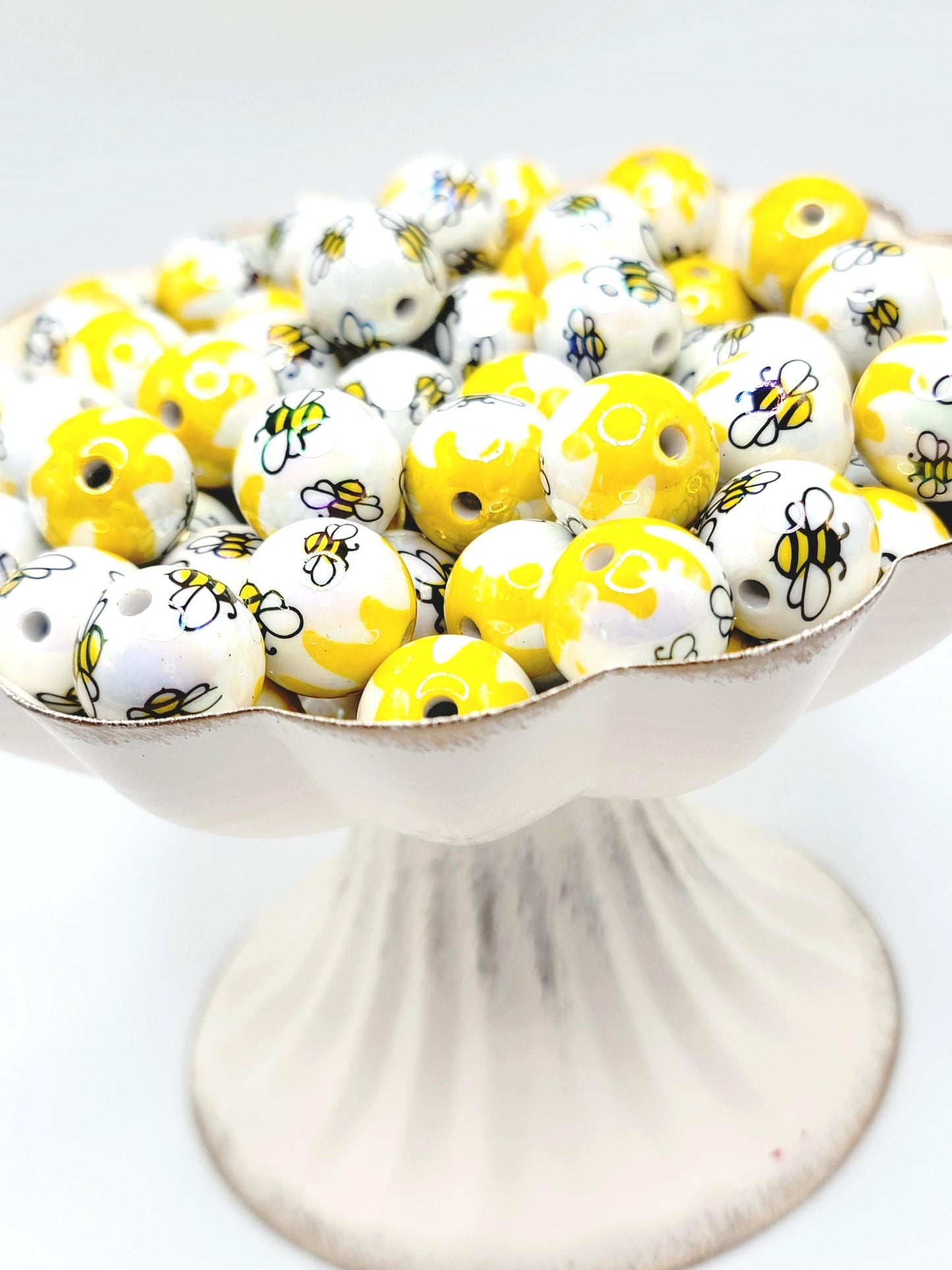 16mm Bee Print Acrylic Beads (Set of 10) – Chunky Bubblegum Beads