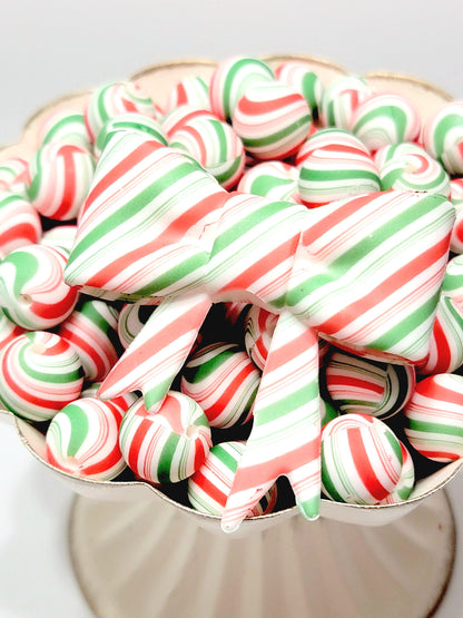 15mm Printed Green & Red Candy Cane Stripe Silicone Beads – Christmas Round Beads for Pens & Wristlets