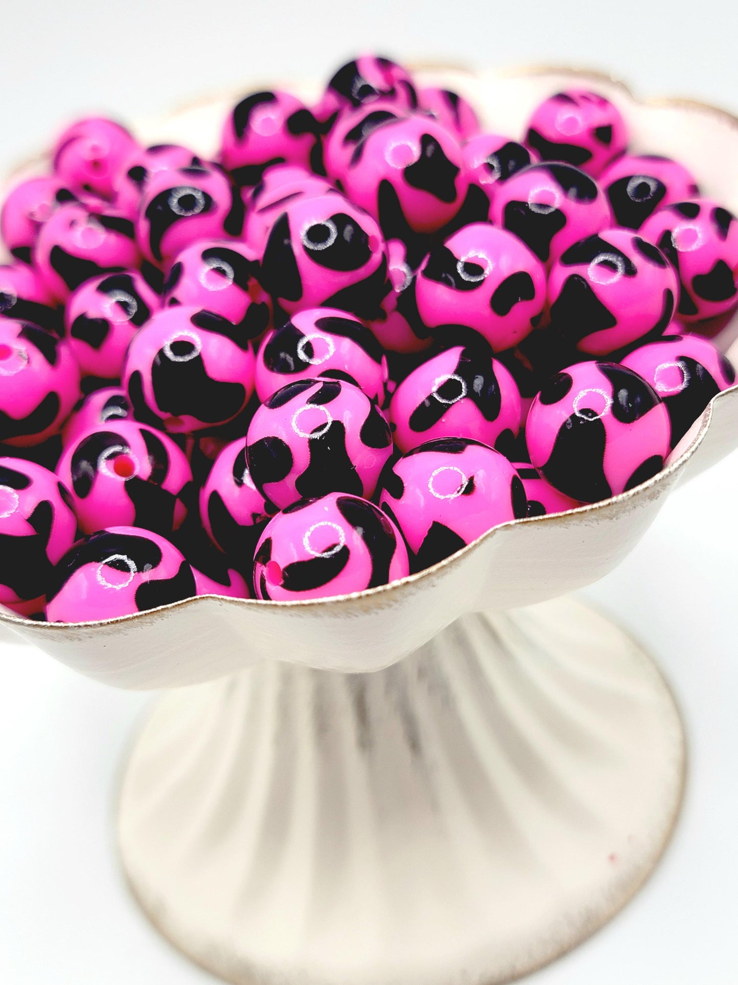 15mm Printed Hot Pink Cow Print Silicone Bead – Shiny Animal Print Round Beads for Wristlets & Pen