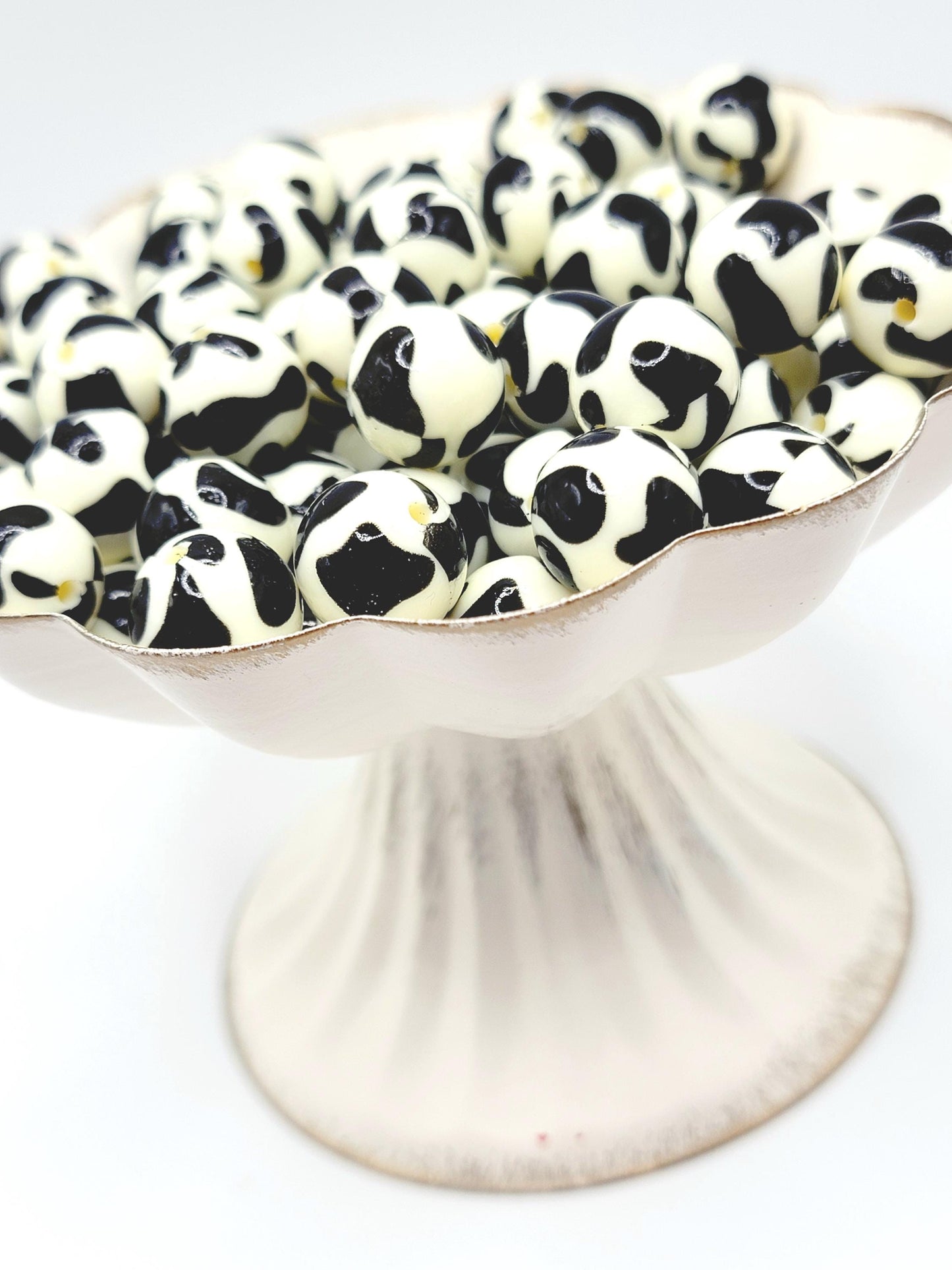 15mm Printed Shiny Cream Cow Print Silicone Bead – Round Animal Beads for Pens & Wristlets