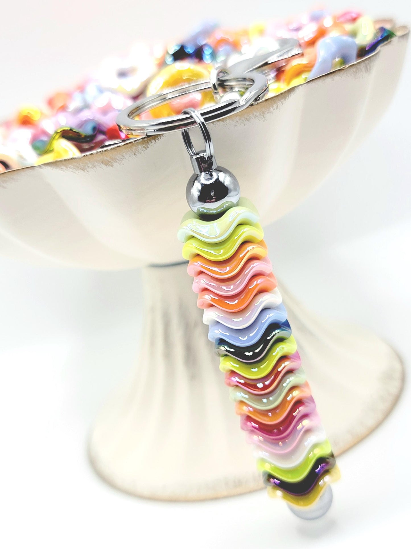 16mm UV Shiny Wavy Acrylic Spacer Beads (Pack 25) – Colorful Mix