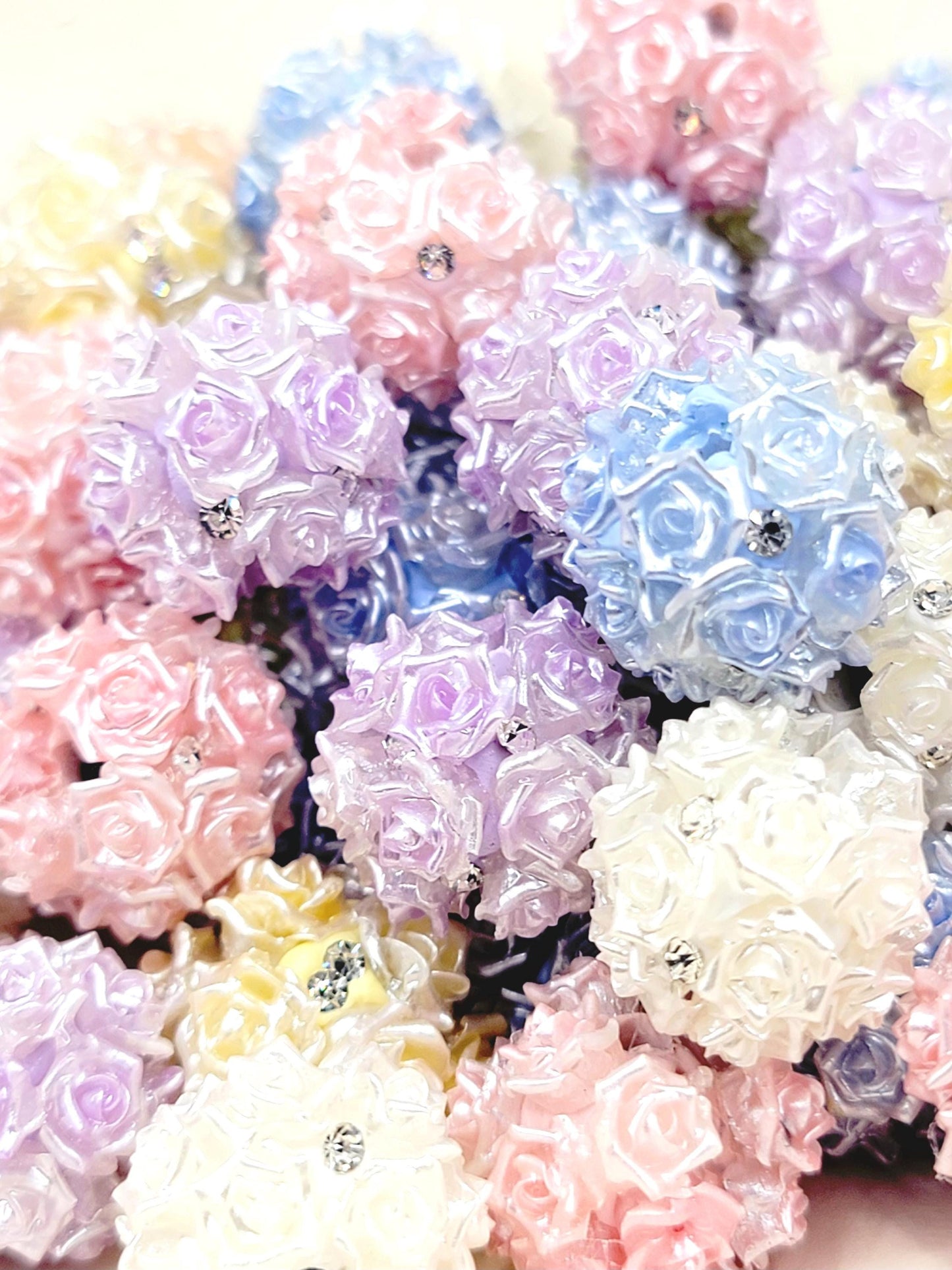 Mini Rose Flower Beads (Set of 5) – Fancy Pearl Finish Acrylic Beads