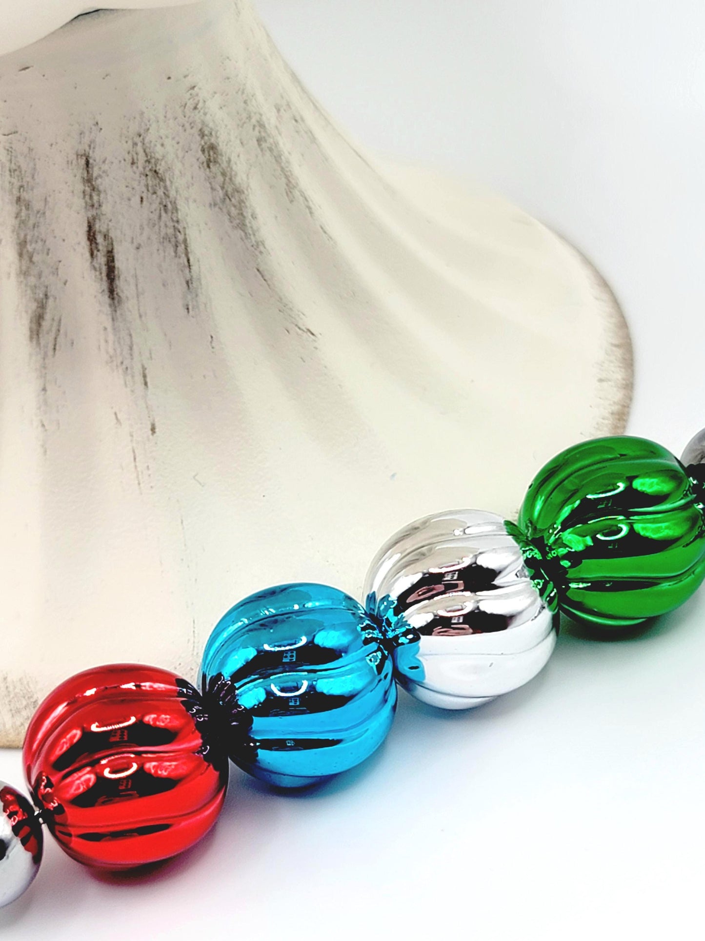 16mm Jewel Tone Stripe Acrylic Beads (Set of 10) – Pumpkin Style Metallic Mix