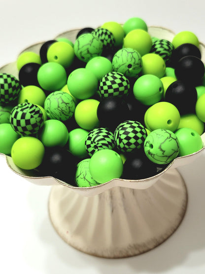 15mm Printed Green & Black Checkered Mix Silicone Beads (Set of 8) – Green Mix Round Beads for Pens & Wristlets