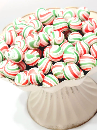 15mm Printed Green & Red Candy Cane Stripe Silicone Beads – Christmas Round Beads for Pens & Wristlets