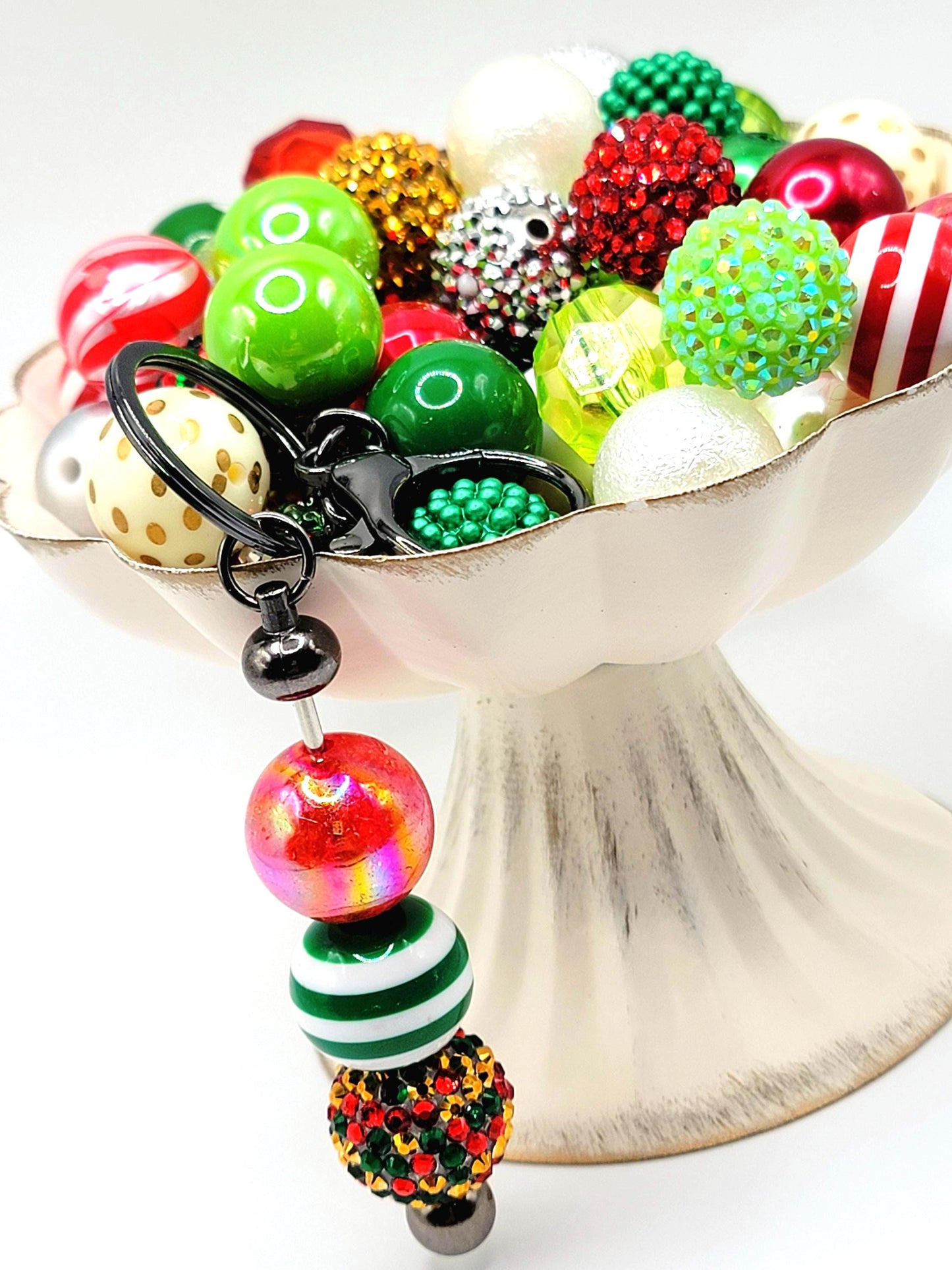 20mm Christmas Mix Acrylic Beads (Set of 10) – Holiday Bubblegum Beads
