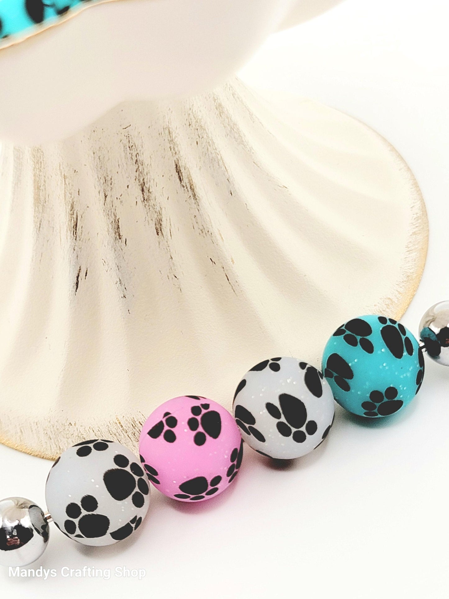15mm Printed Pink Glitter Paw Print Silicone Bead – Round Sparkle Pet Beads for Pens & Wristlets