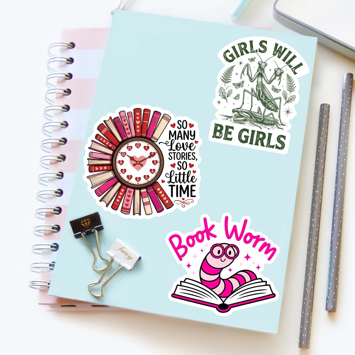 So Many Love Strories Book Lover Sticker, Funny Book Lover Waterproof Vinyl Decal, Book Lover Laptop Decal, Gifts For Readers
