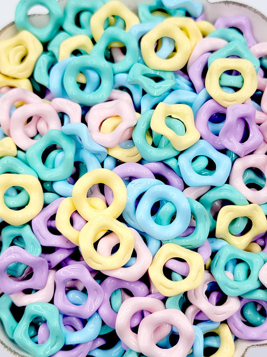 16mm Satin Finish Pastel Wavy Acrylic Spacer Beads (Set of 22) – Round Wave Ring Pen Beads